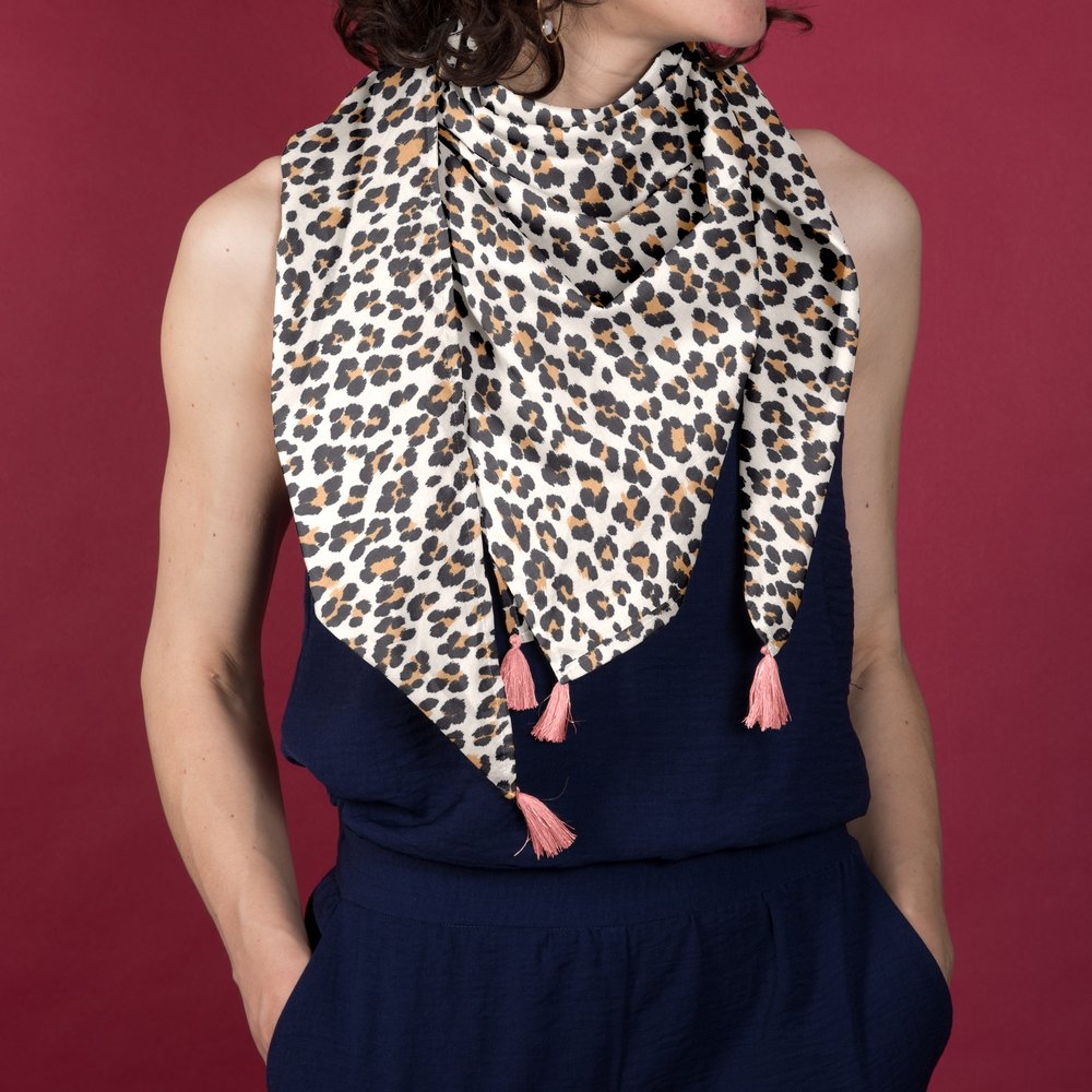 Foulard Pompon Leopard