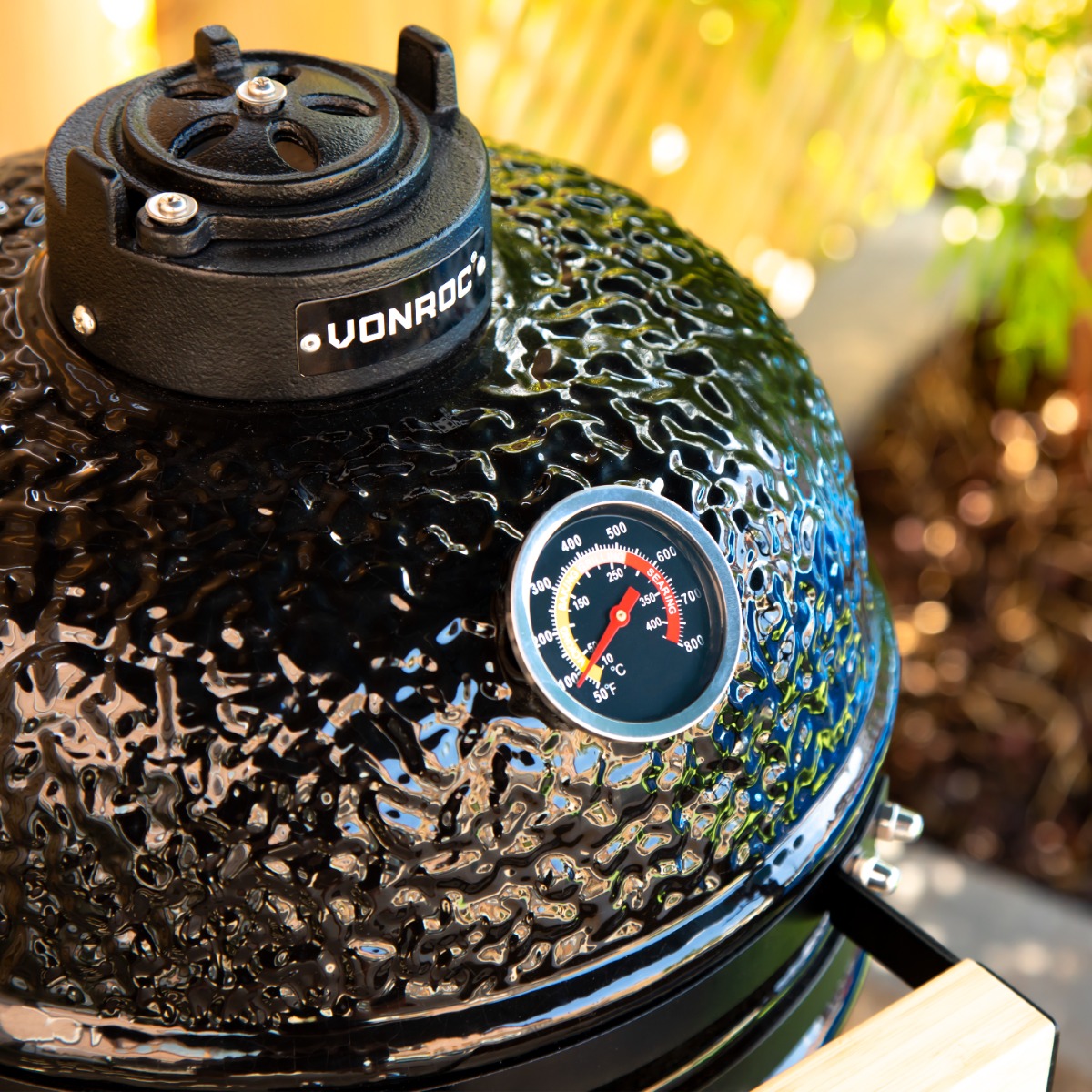 VONROC Kamado 13 inch barbecue