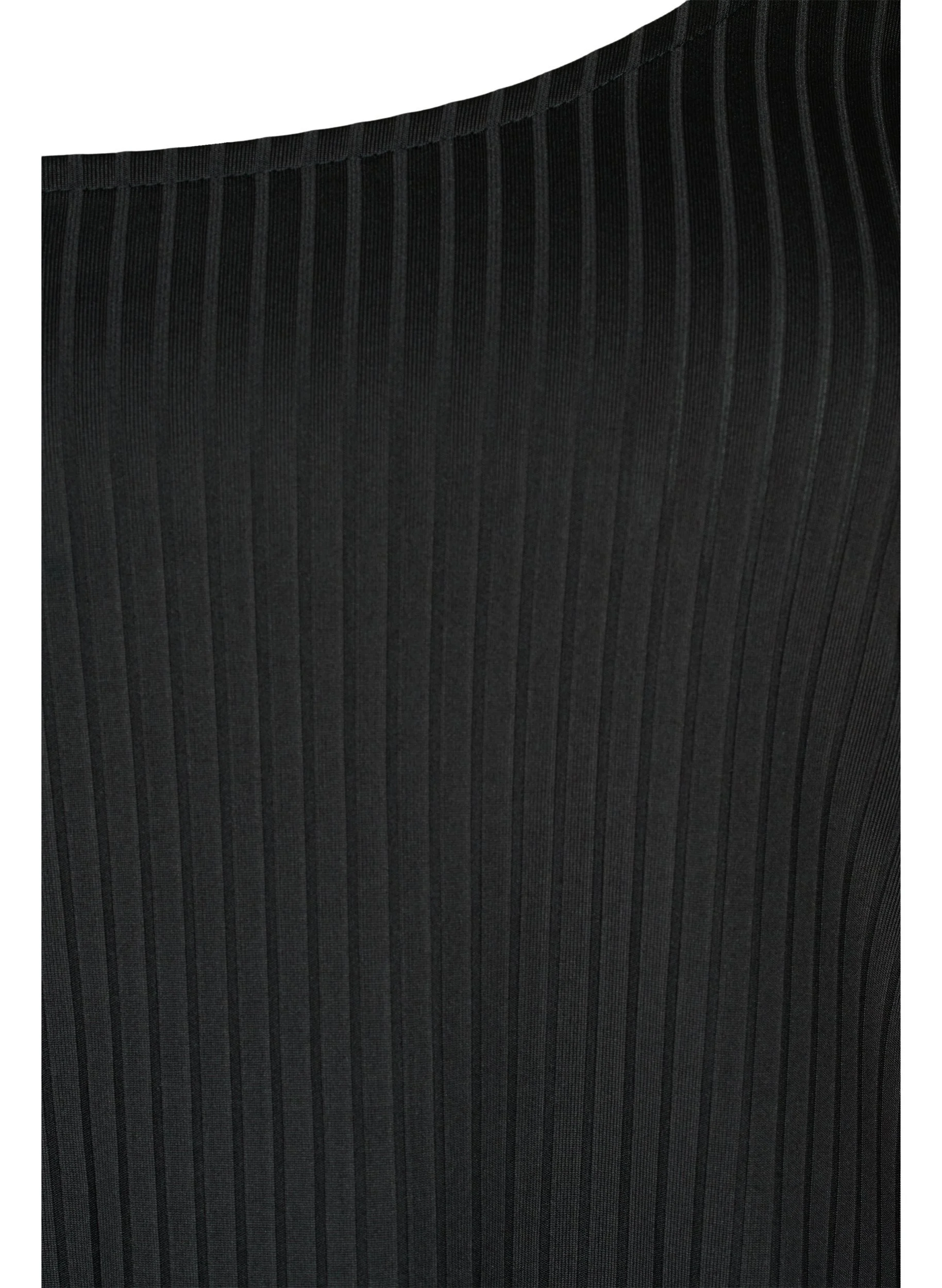 One-shoulder bluse