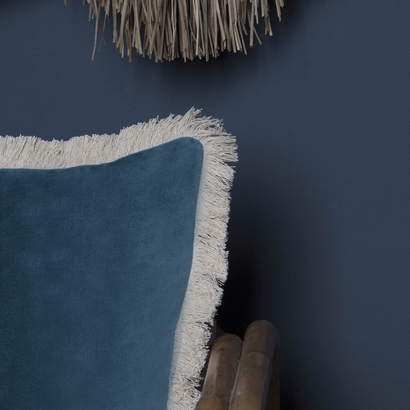 Febronie Housse de coussin en velours Budapest bleu peacock - 50x50 cm