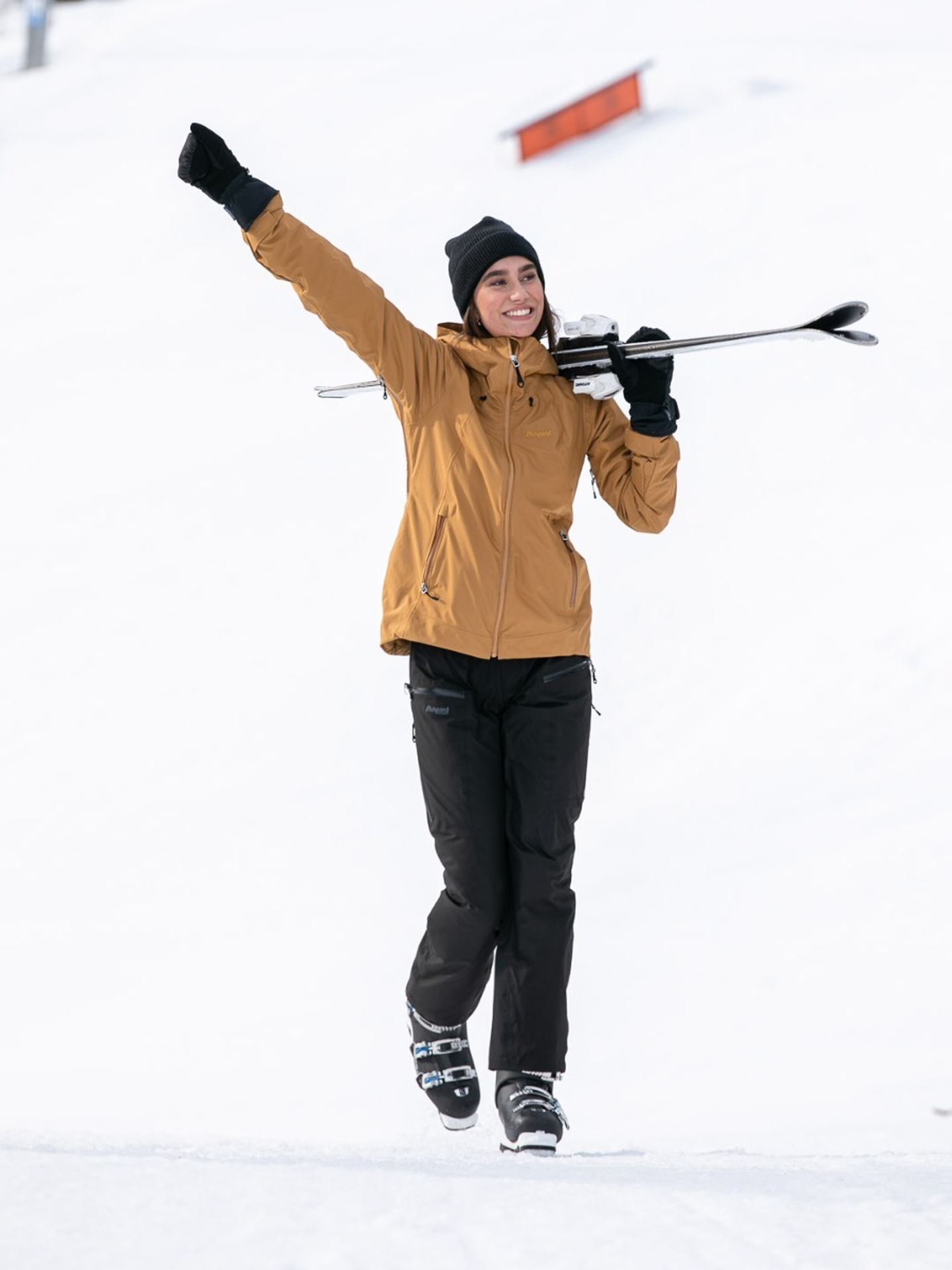 Stranda Insulated Hybrid Jacket
