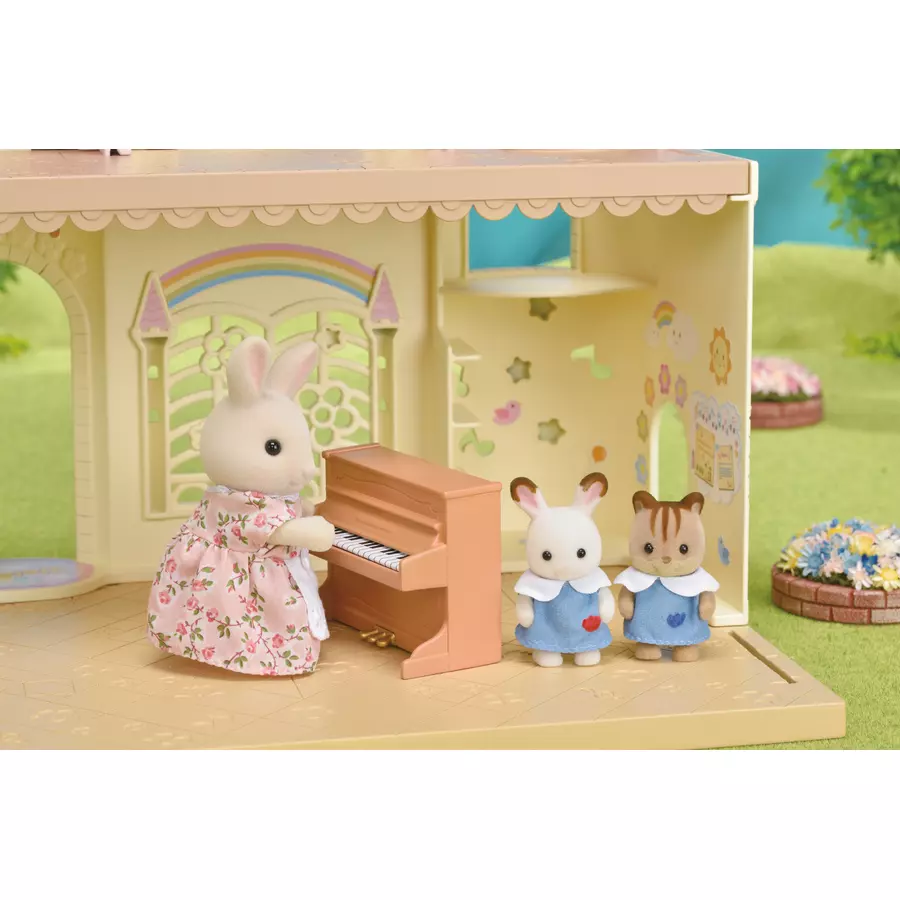 Sylvanian Families® Baby Schlosskindergarten Geschenkset