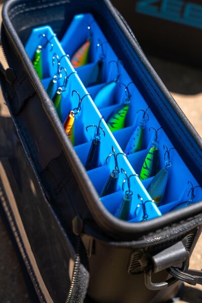 Boîte pour leurres durs Zebco Trophy EVA (16 pièces)