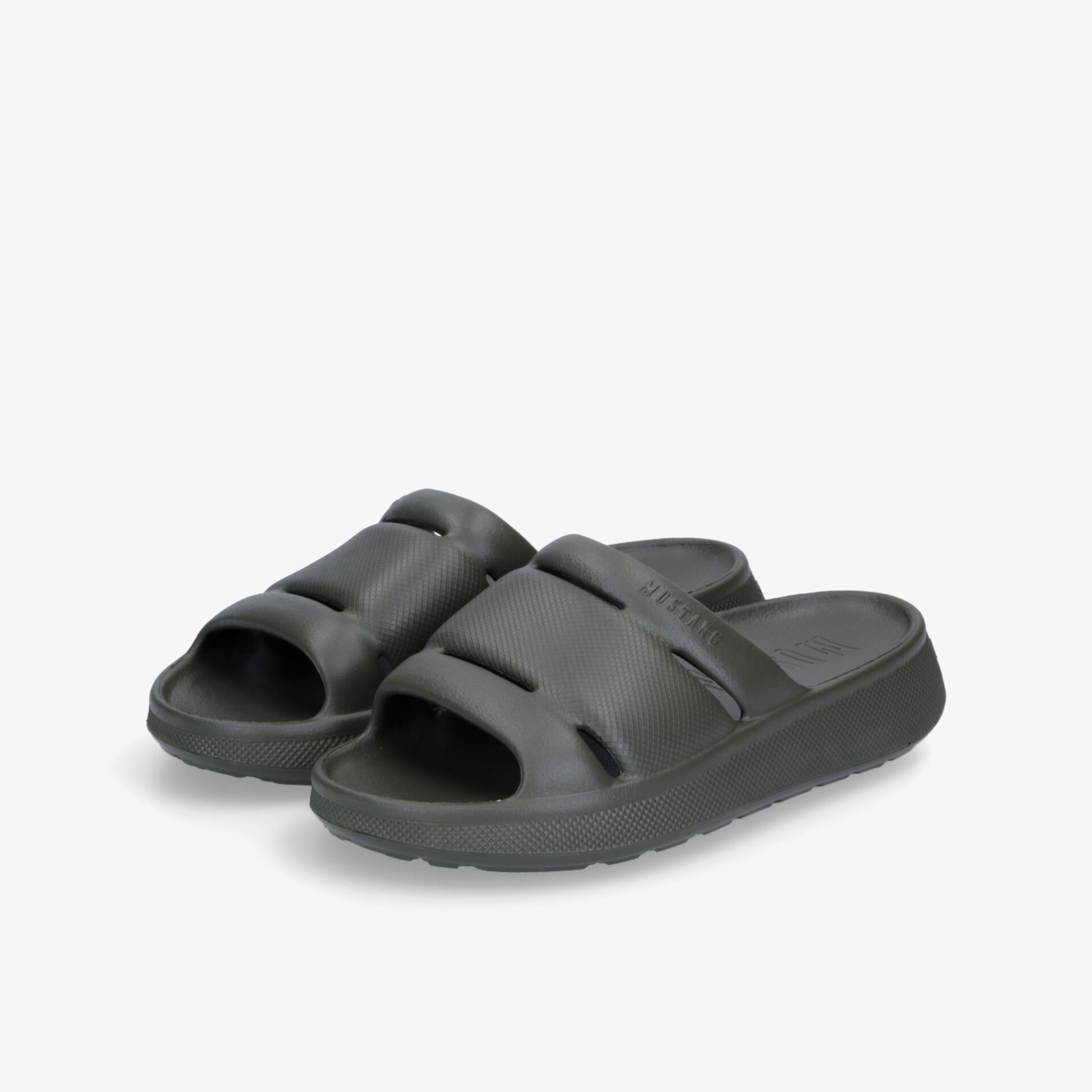 MUSTANG Herren Pantoletten olive