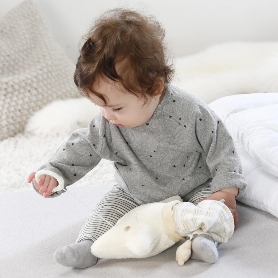 fehn® Spieluhr Stern mit Mütze - Baby Love