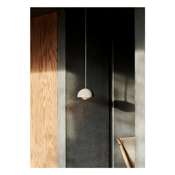& Tradition Suspension Flowerpot VP10, Verner Panton | Gris
