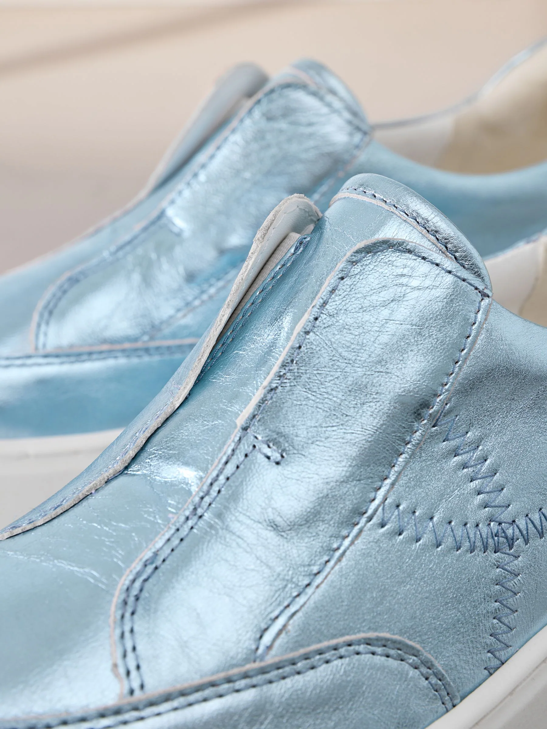 Metallic - Signature leren instapsneakers met dikke zool en plateauzool