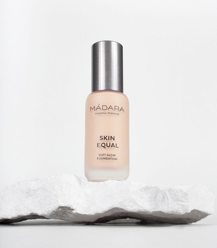 Mádara SKIN EQUAL FOUNDATION, #30 ROSE IVORY, 30ml