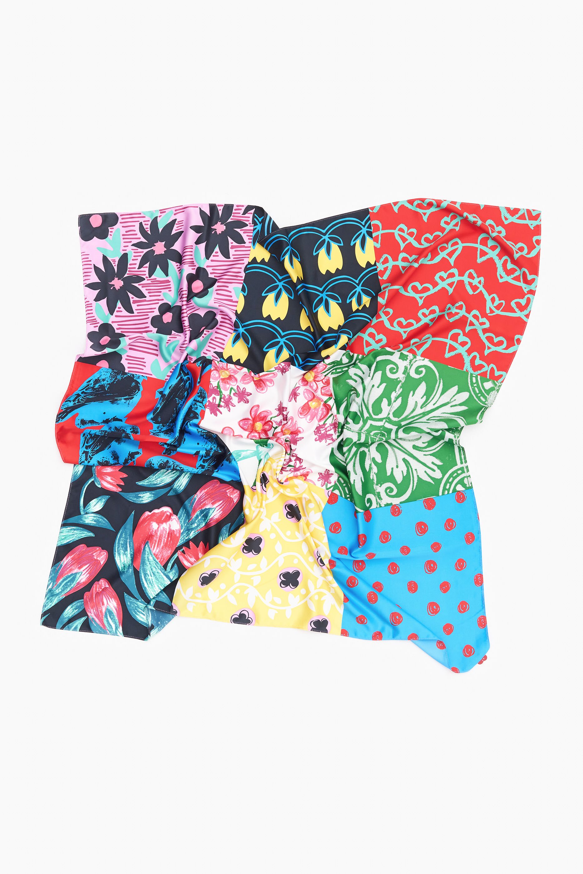 Lenço com estampa patchwork