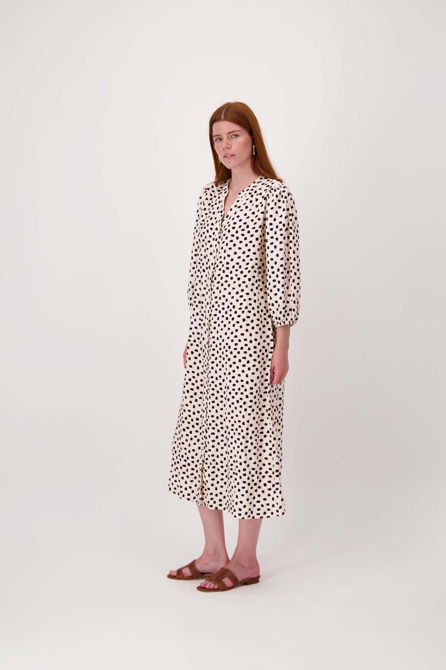 jurk met stippen print korte mouw