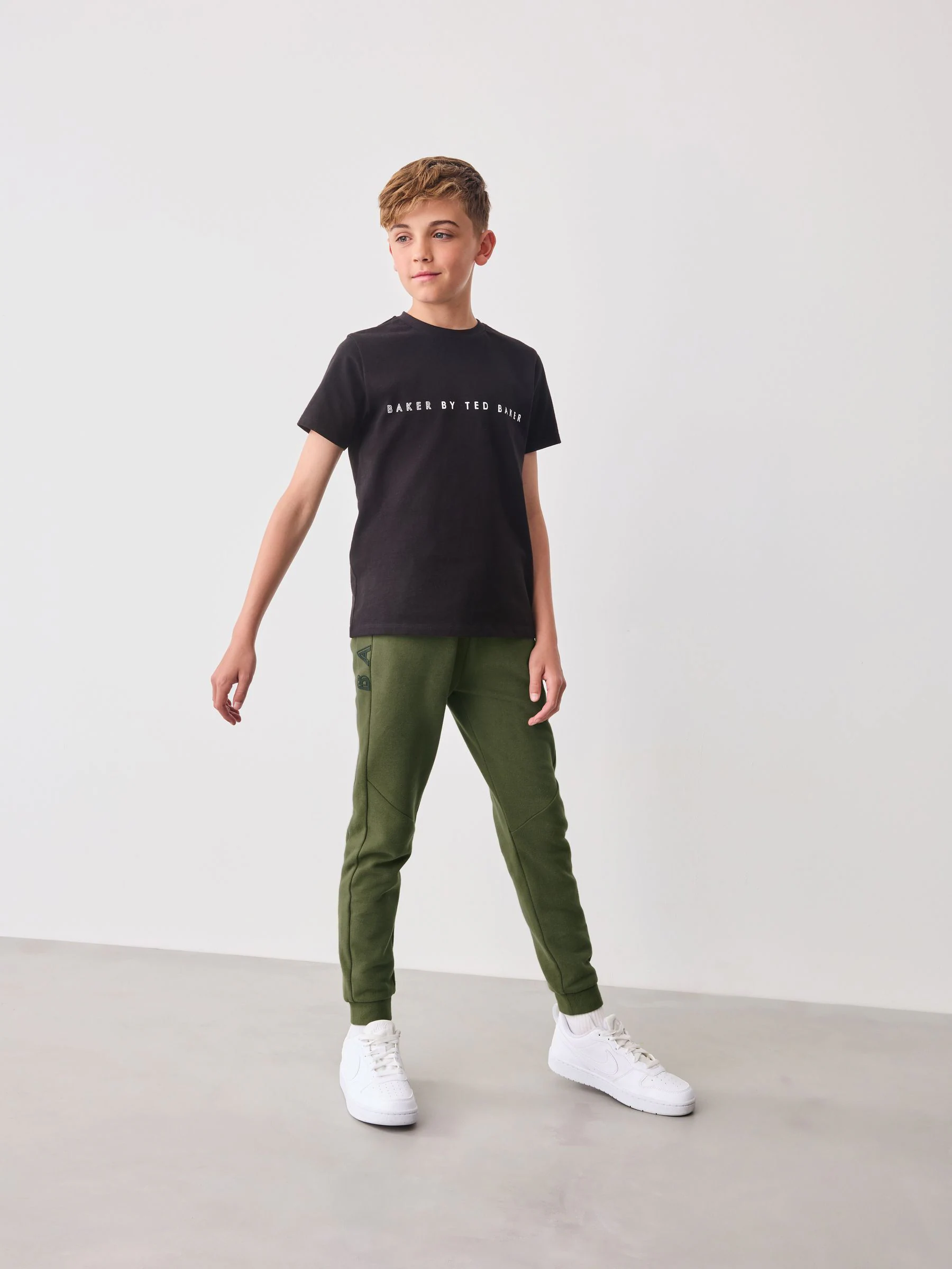 Kakigroen - Baker by Ted Baker set van 100% katoenen hoodie met doorlopende ritssluiting en joggingbroek