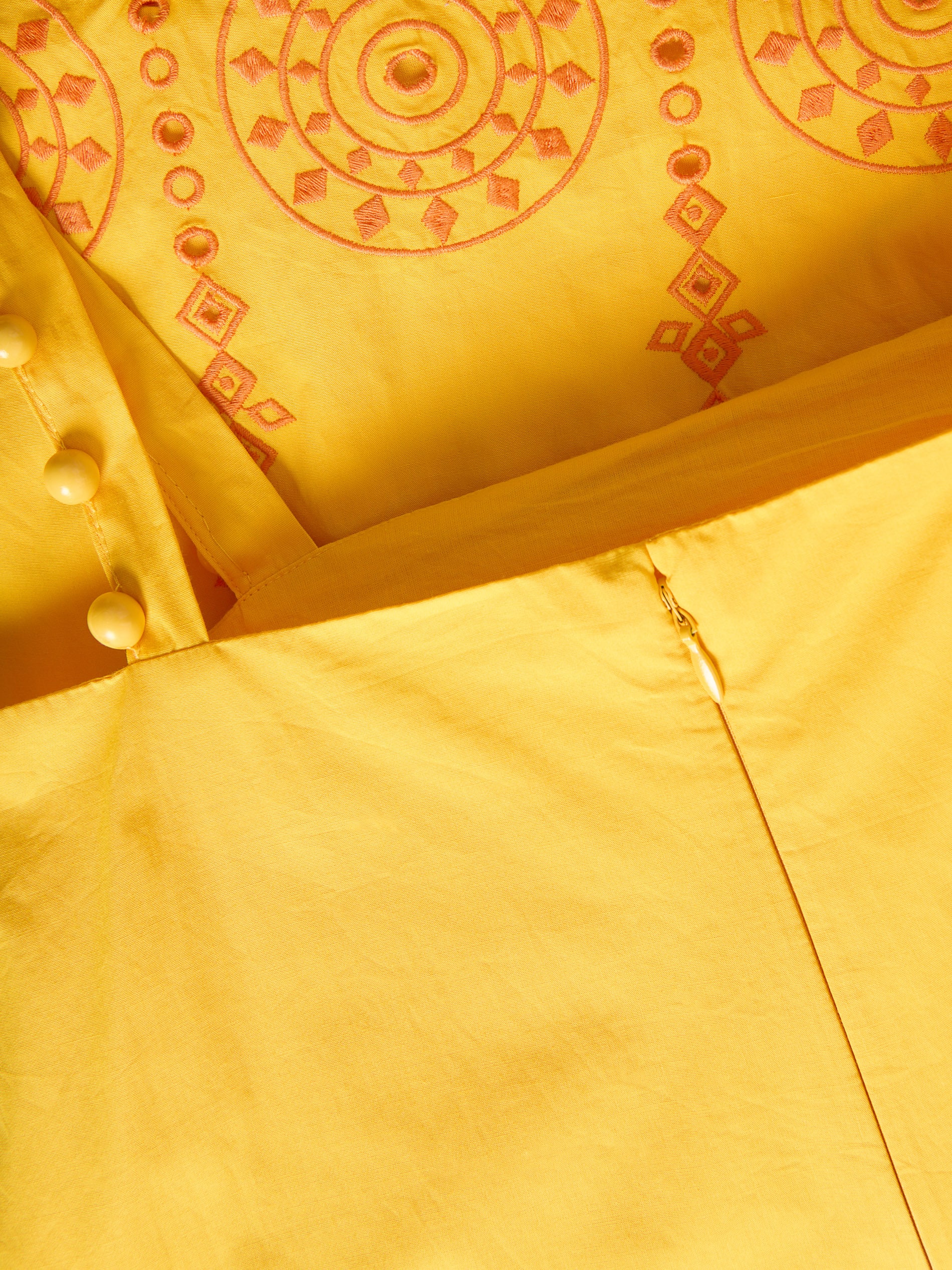 Kleid mit Dekorativer Stickerei