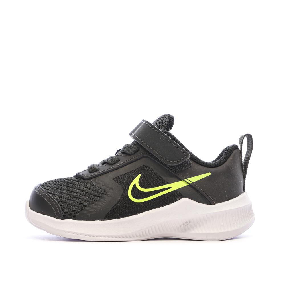 Nike Baskets Noires/Vertes Garçon Nike Downshifter 11