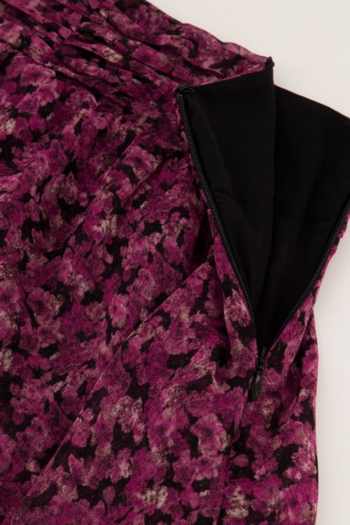 Zwart rokje met roze bloemenprint