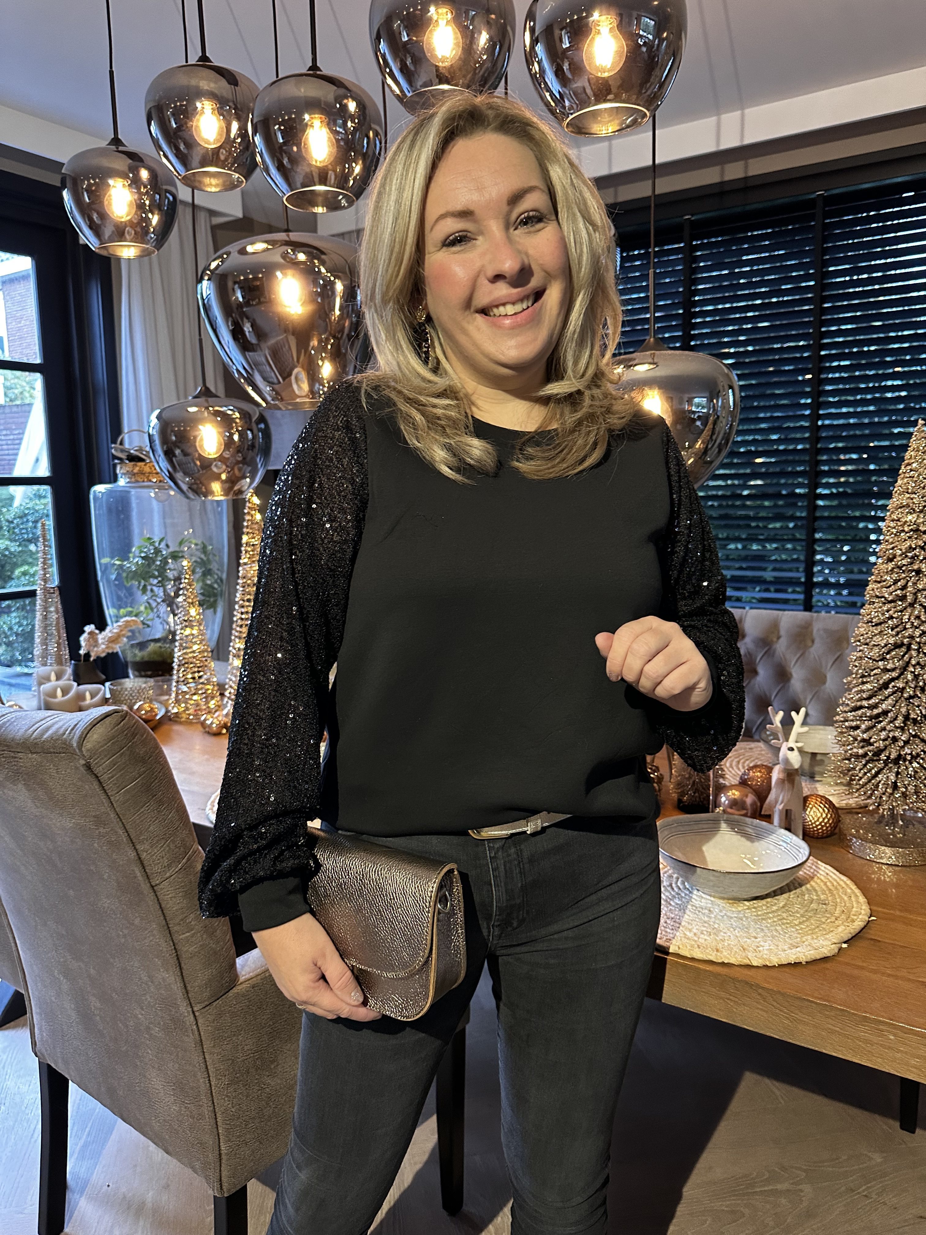 Culture - Chabrina Sequins Blouse - Black