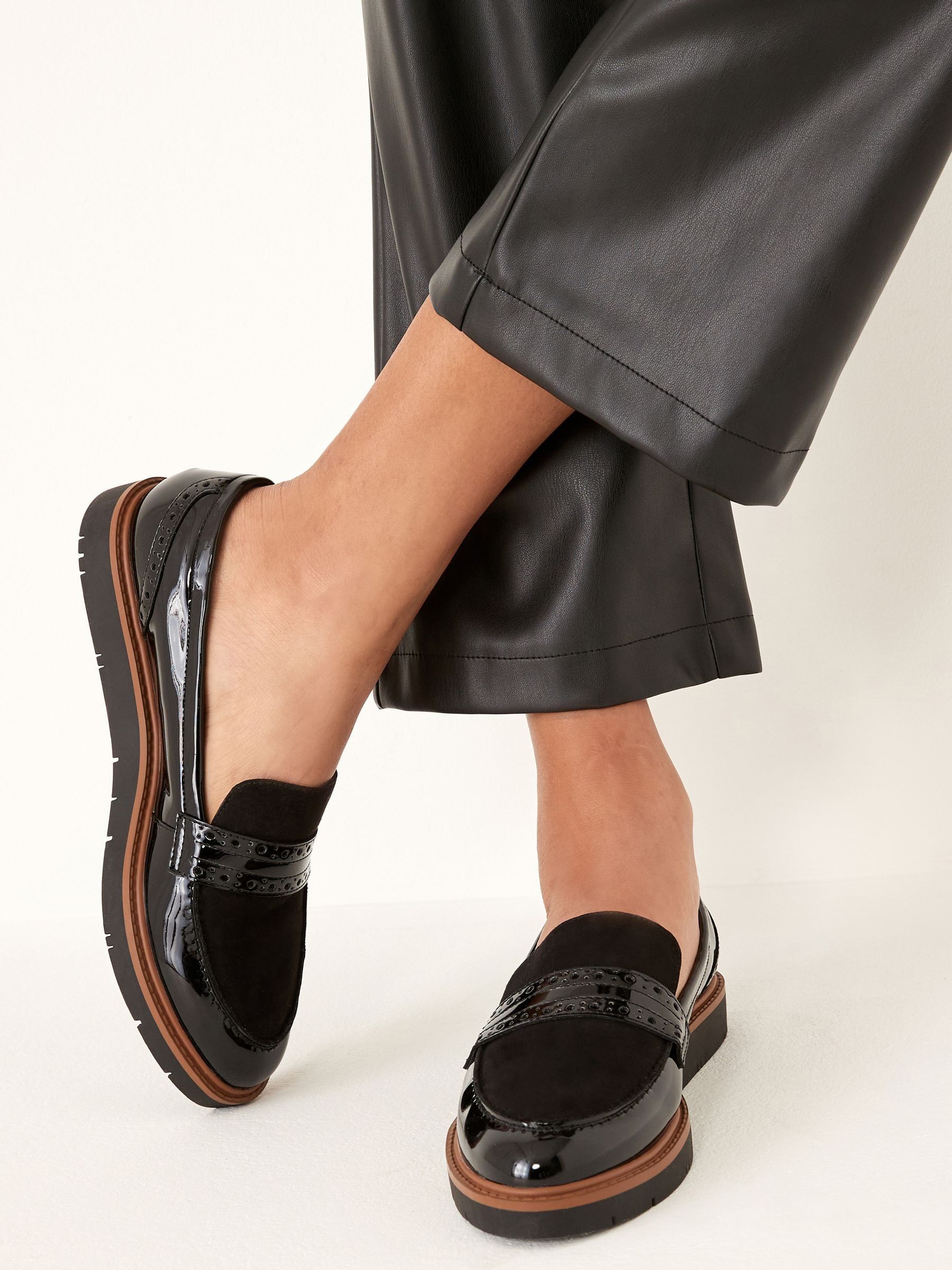 Zwart - Forever Comfort® Brogue Instappers