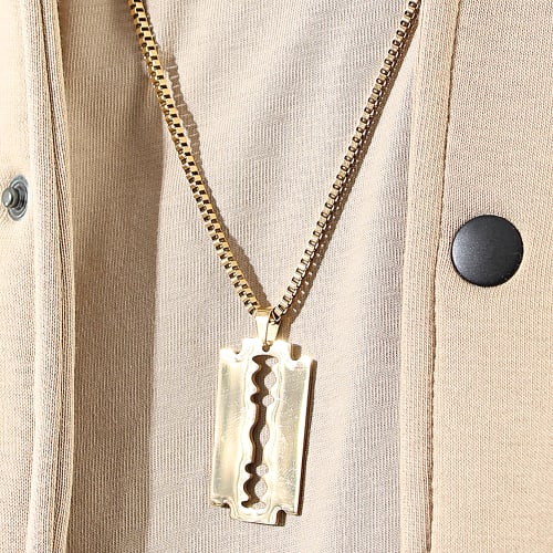 Collier Avec Pendentif Lame De Rasoir Doré