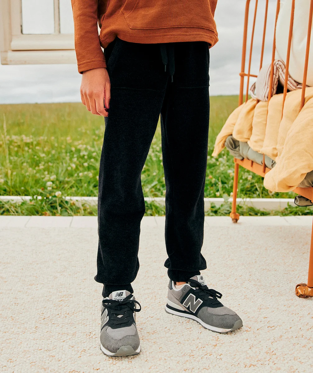 PANTALON SLIM NOIR EN VELOURS GARÇON