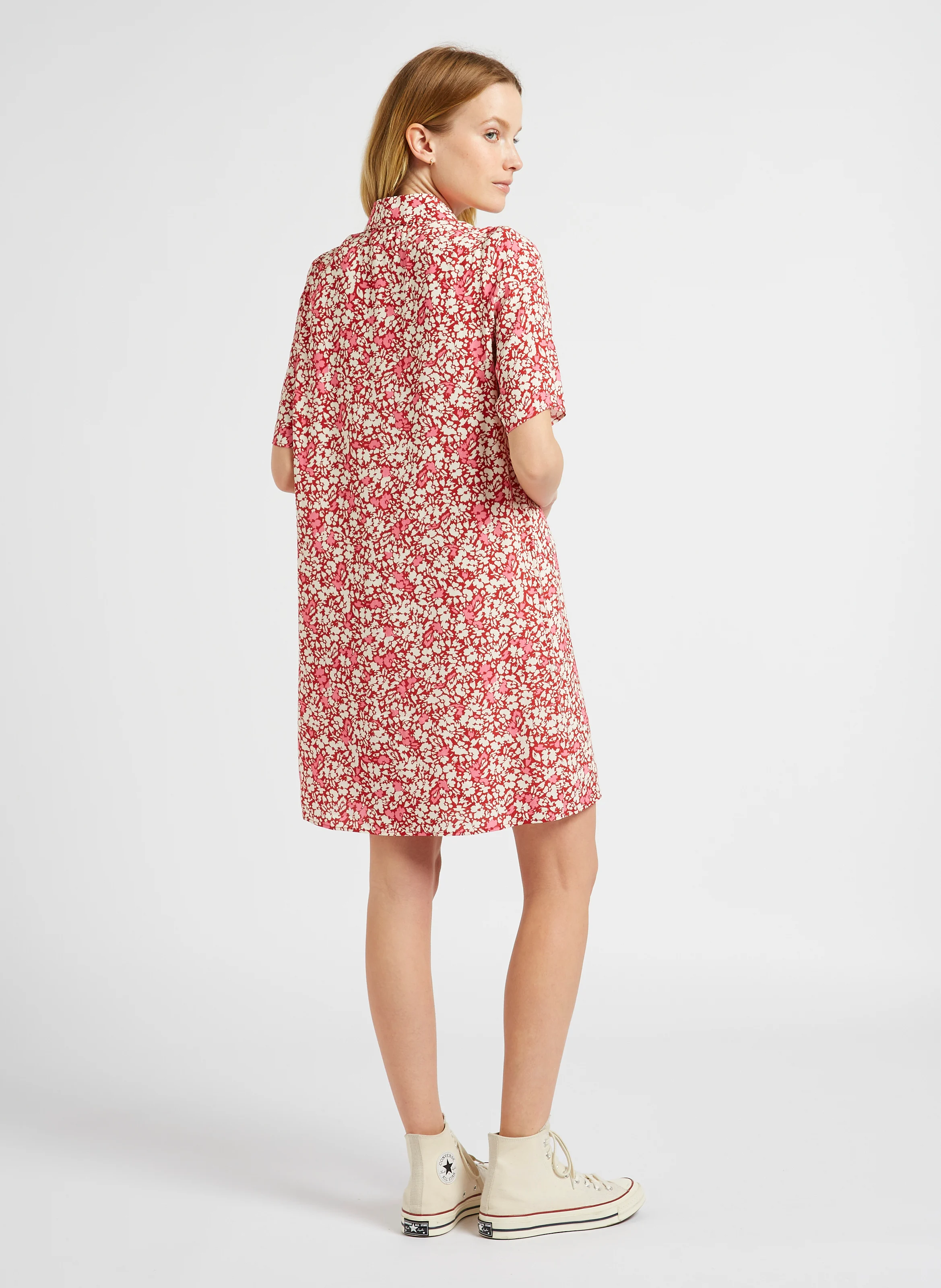 Robe courte droite col classique imprimée | Rouge
