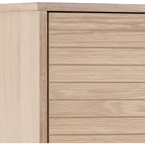 Linley skab - hvidpigmenteret eg