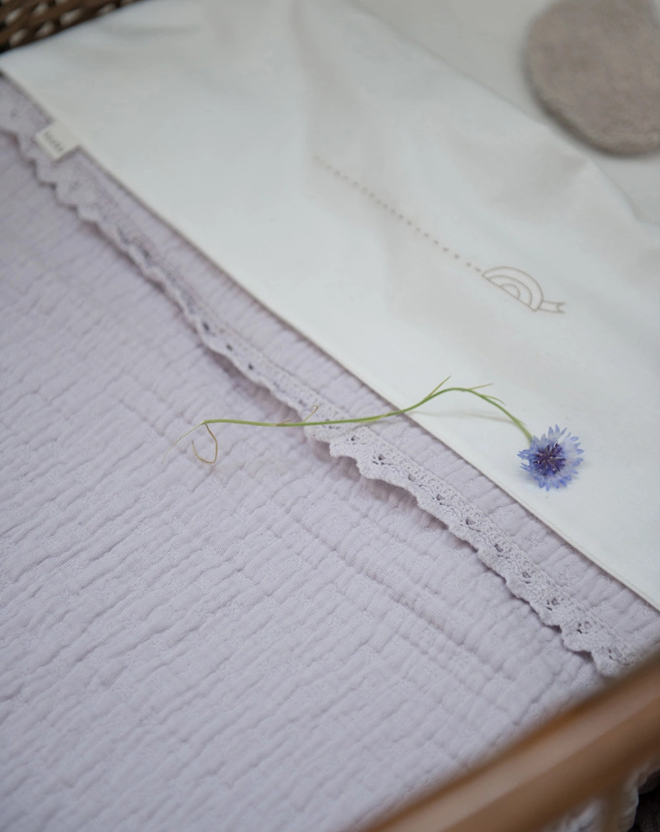 Babydecke LACE ELBA (75x100) in lila