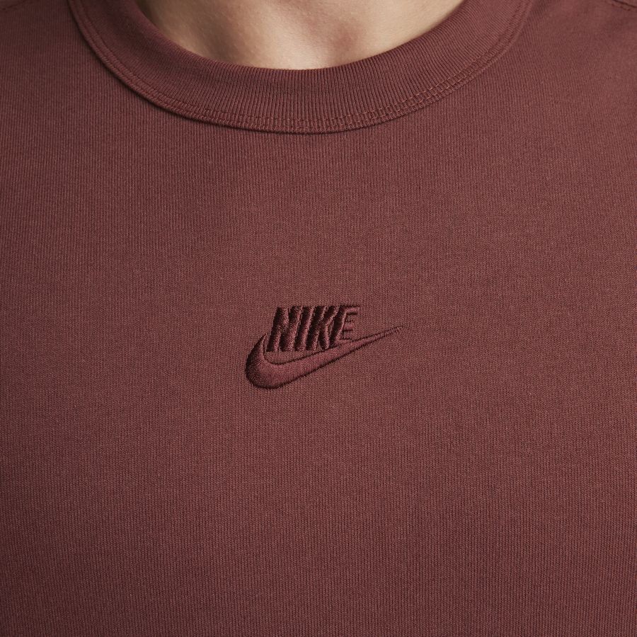 Nike Sportswear Premium Essentials