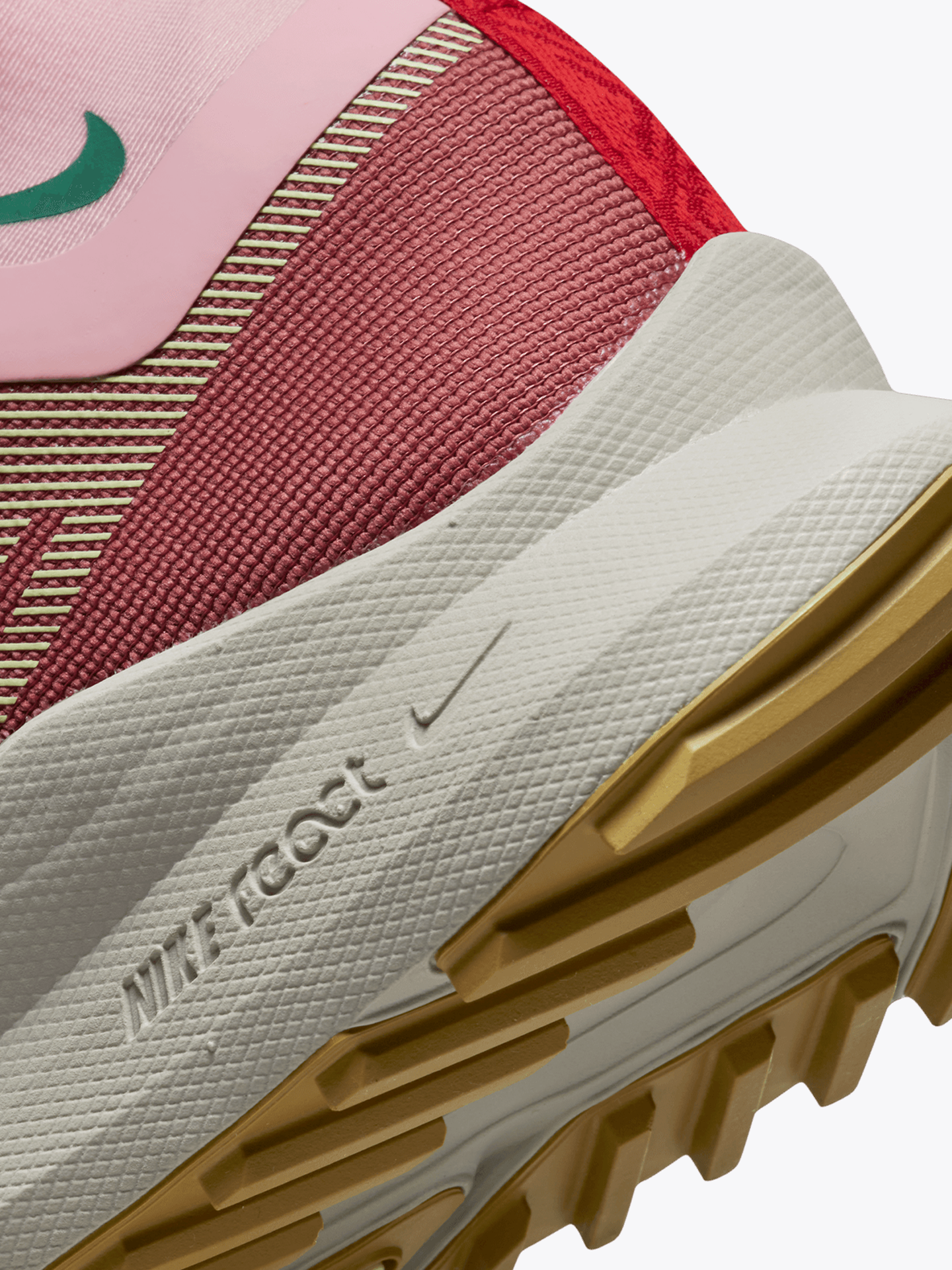 React Pegasus Trail 4 GTX