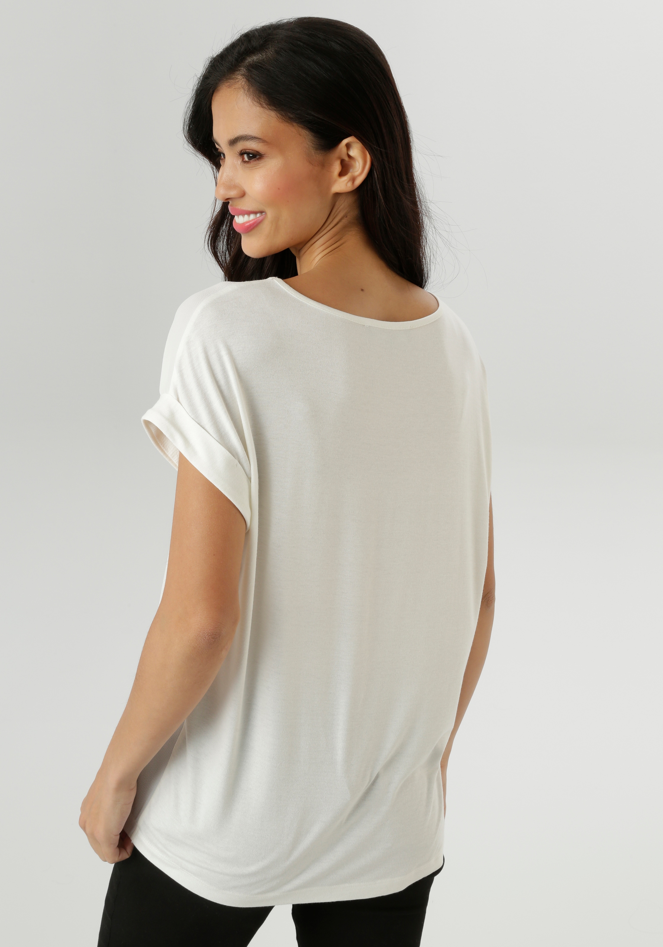 Aniston SELECTED Shirtbluse , mit glänzenden, goldfarbenen Herzen bedruckt - NEUE KOLLEKTION