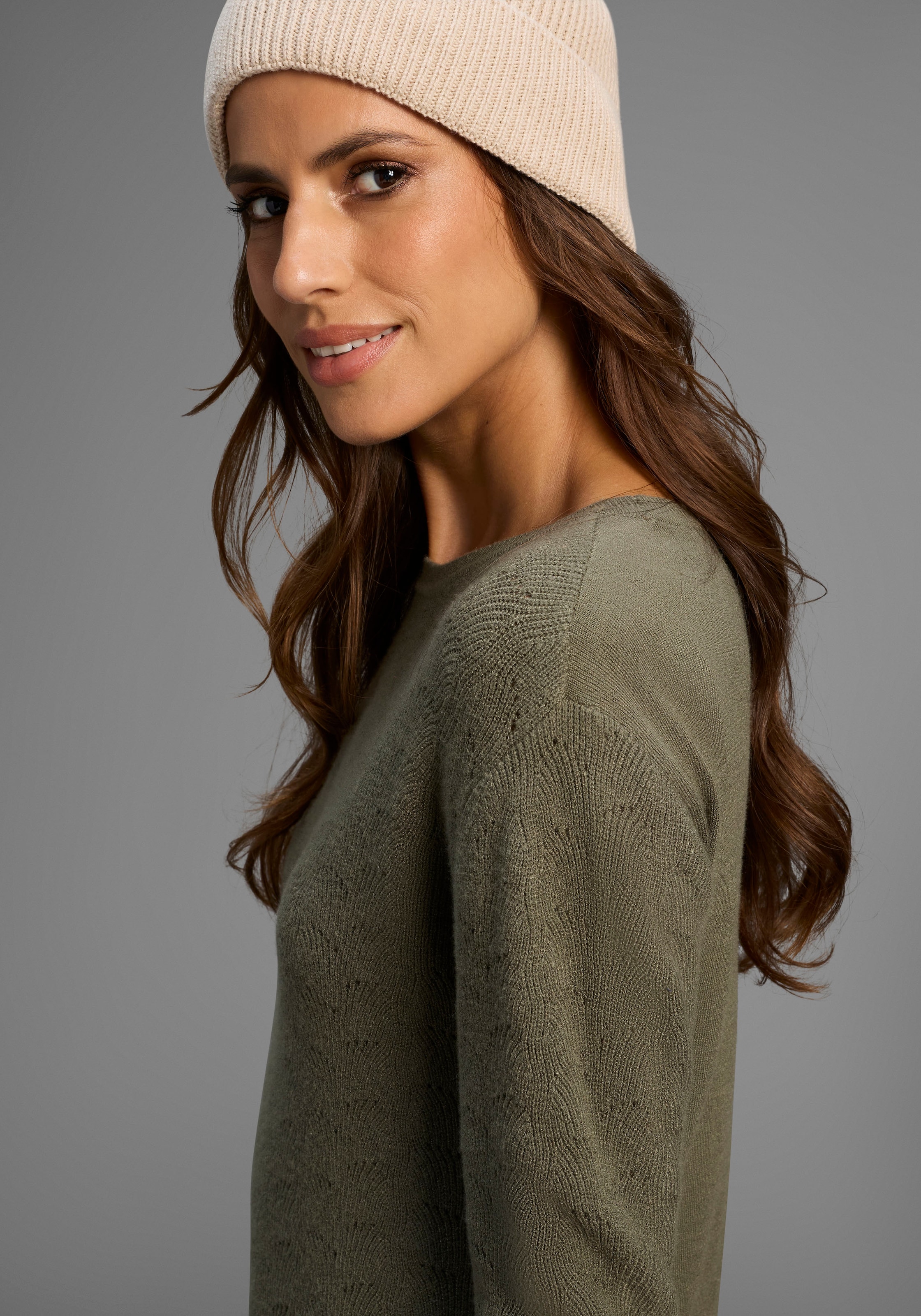 Laura Scott Strickkleid Ohne Taschen aus filigranem, weichem Ajourstrick  - NEUE KOLLEKTION
