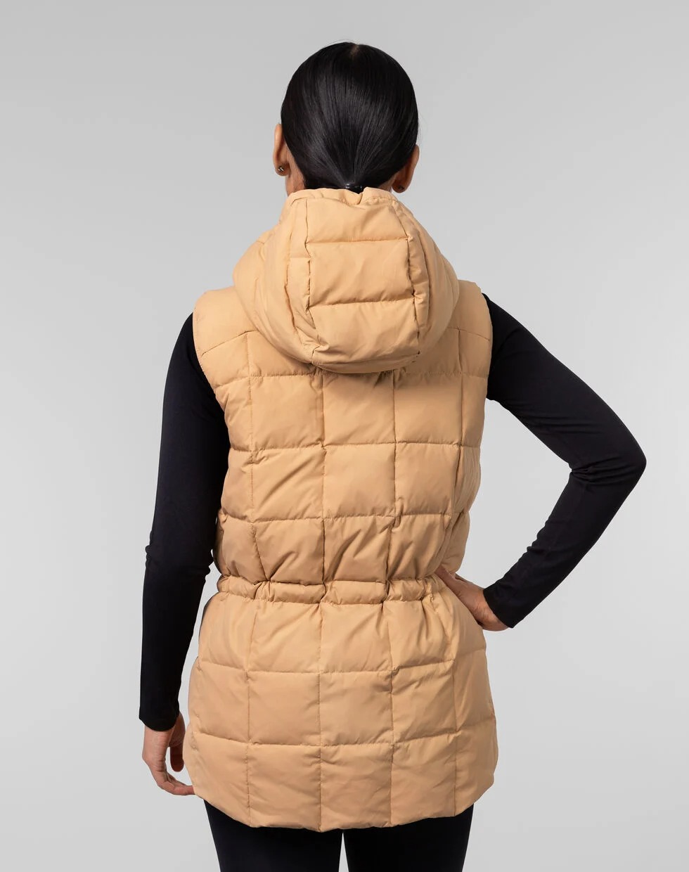 Adapt Down Vest Dame Tan