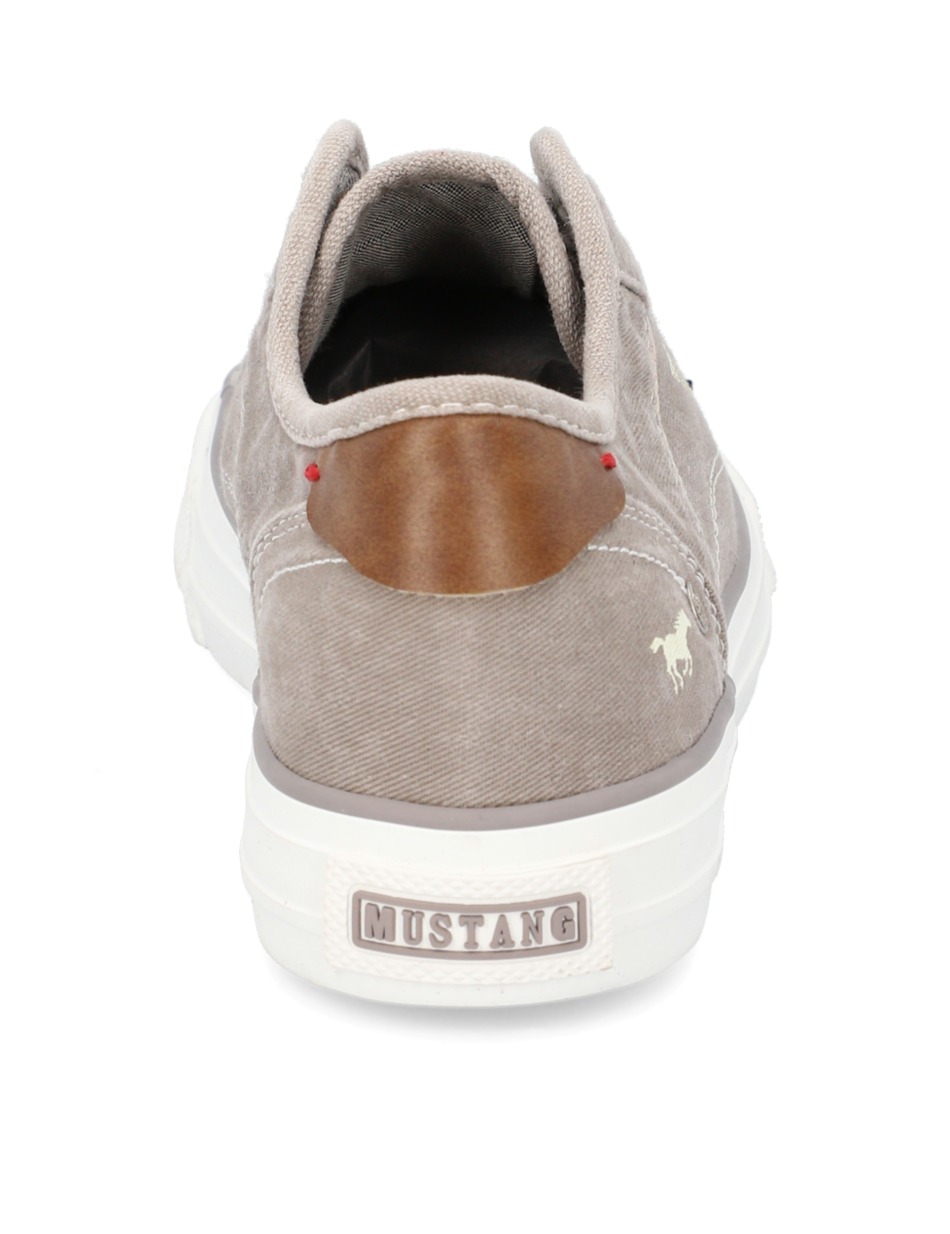 Canvas Sneaker