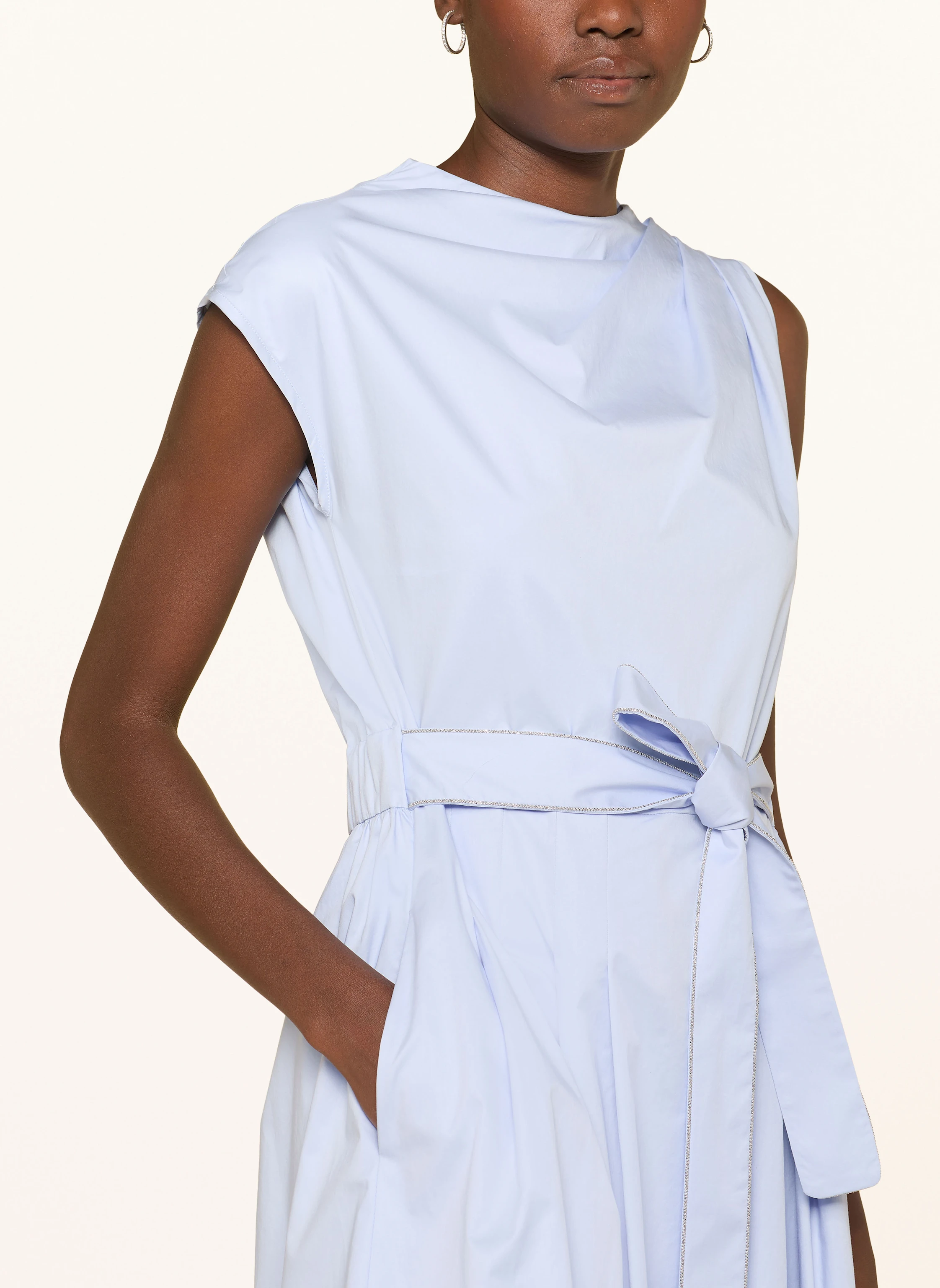 PESERICO Kleid mit Schmuckperlen