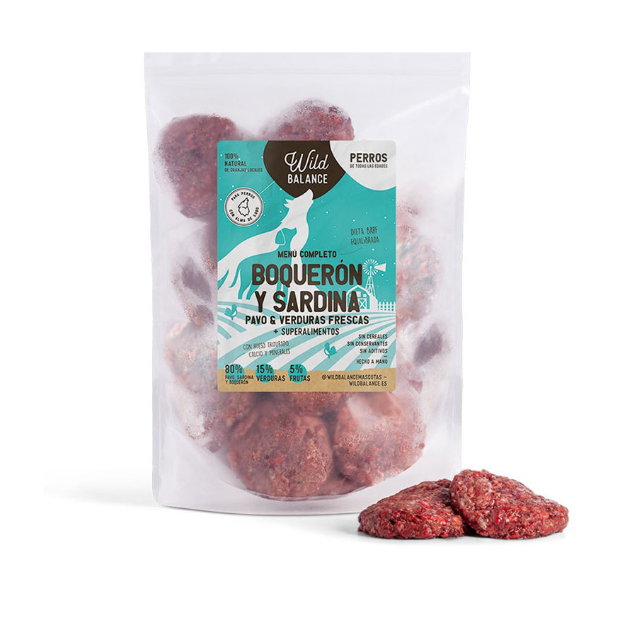 Wild Balance oferece menus BARF completos com sabor de anchova, sardinha e peru para cães.