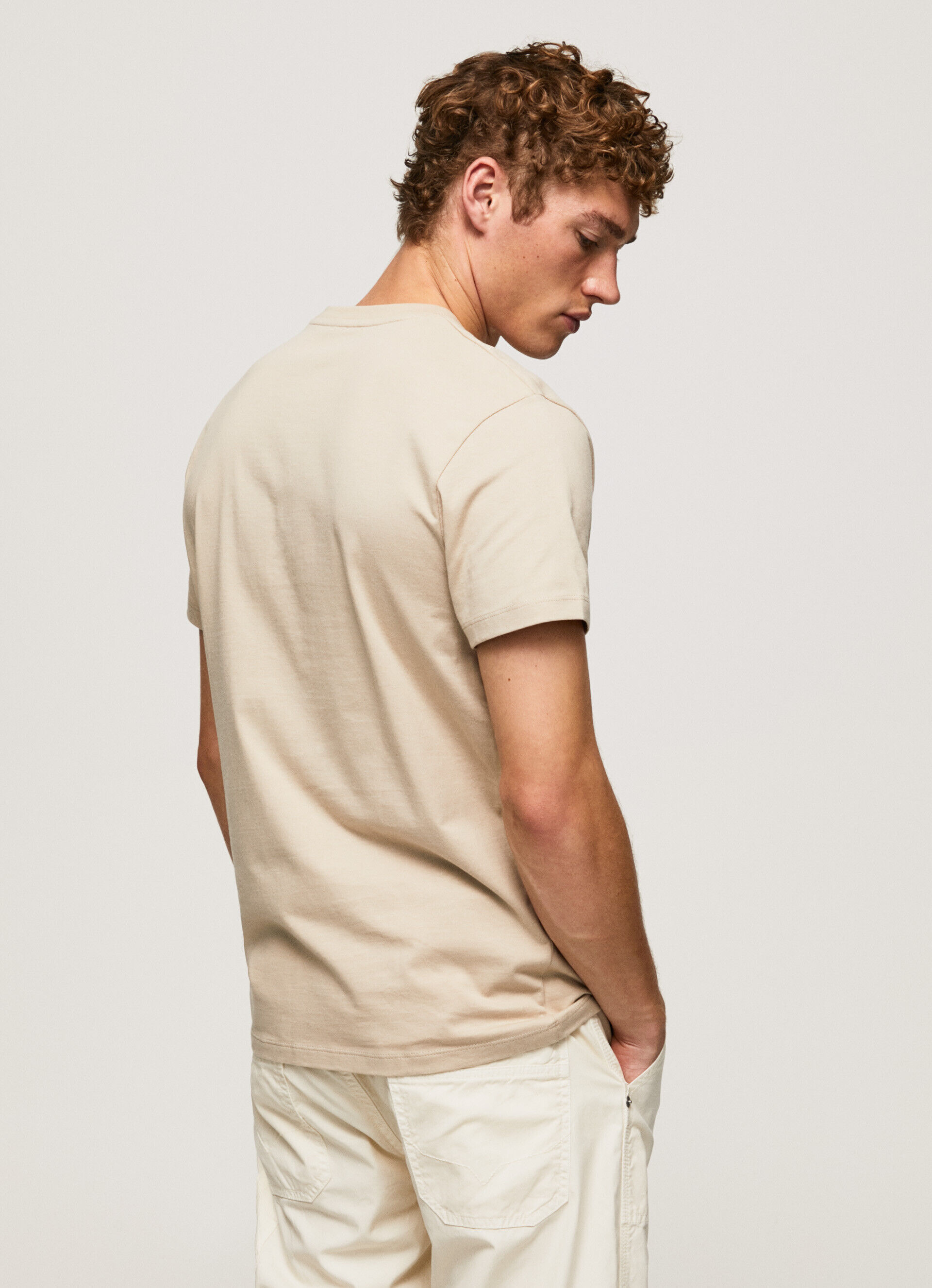 CAMISETA COM LOGOTIPO ESTAMPADO - bege malte