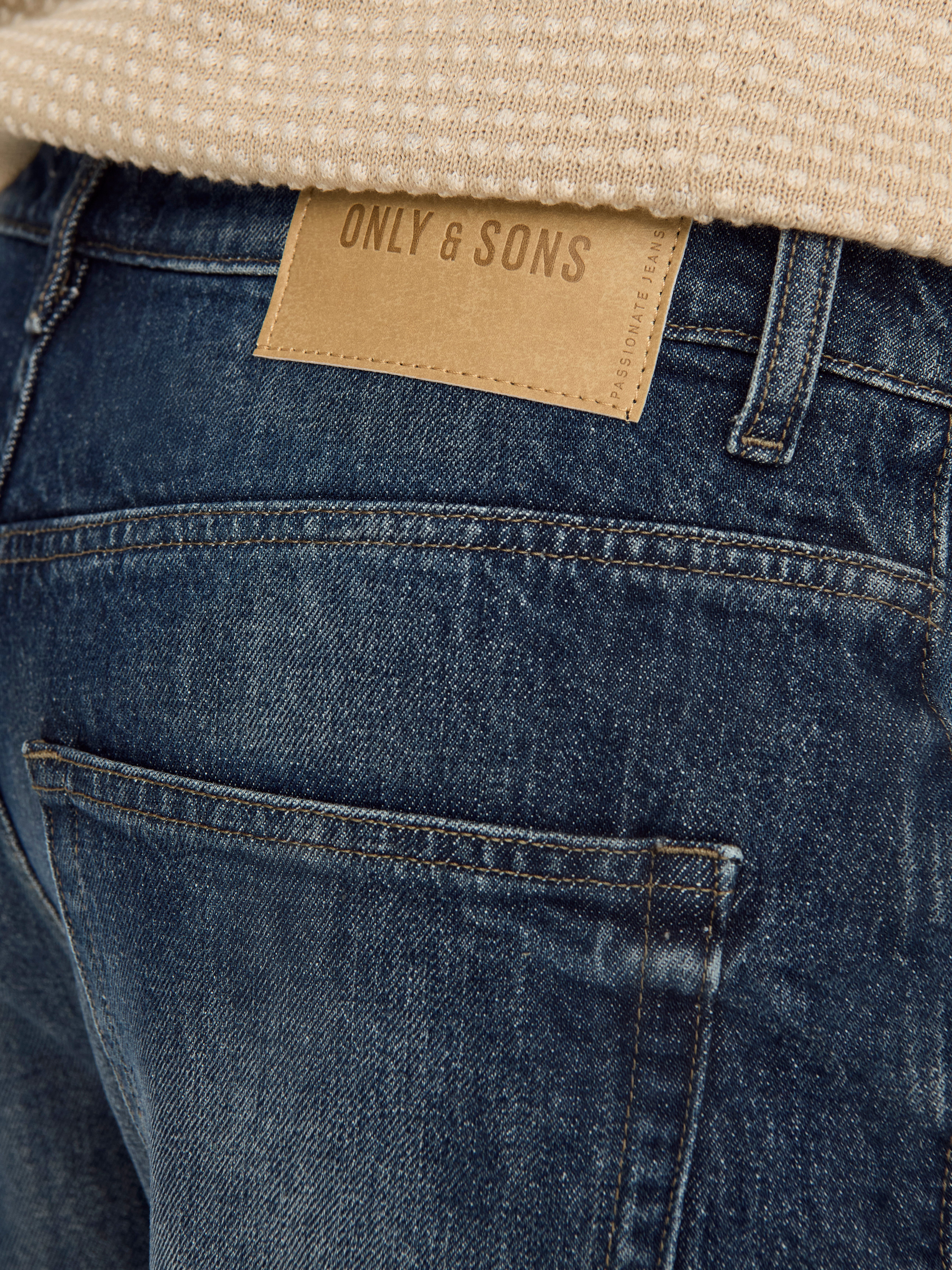 ONSYOKE Mittlere Taille Komfort Fit Jeans Dark Blue Denim