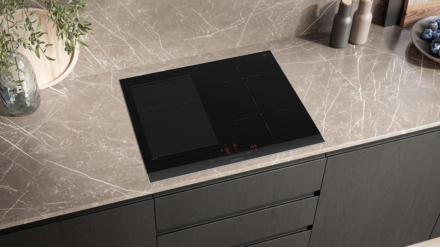 Siemens EX675HEC1E iQ700, Smartes Induktionskochfeld, 60 cm, Schwarz, Mit Rahmen aufliegend, varioInduktion, TouchSlider, Bratensensor Pro - Braten ohne Anbrenngefahr