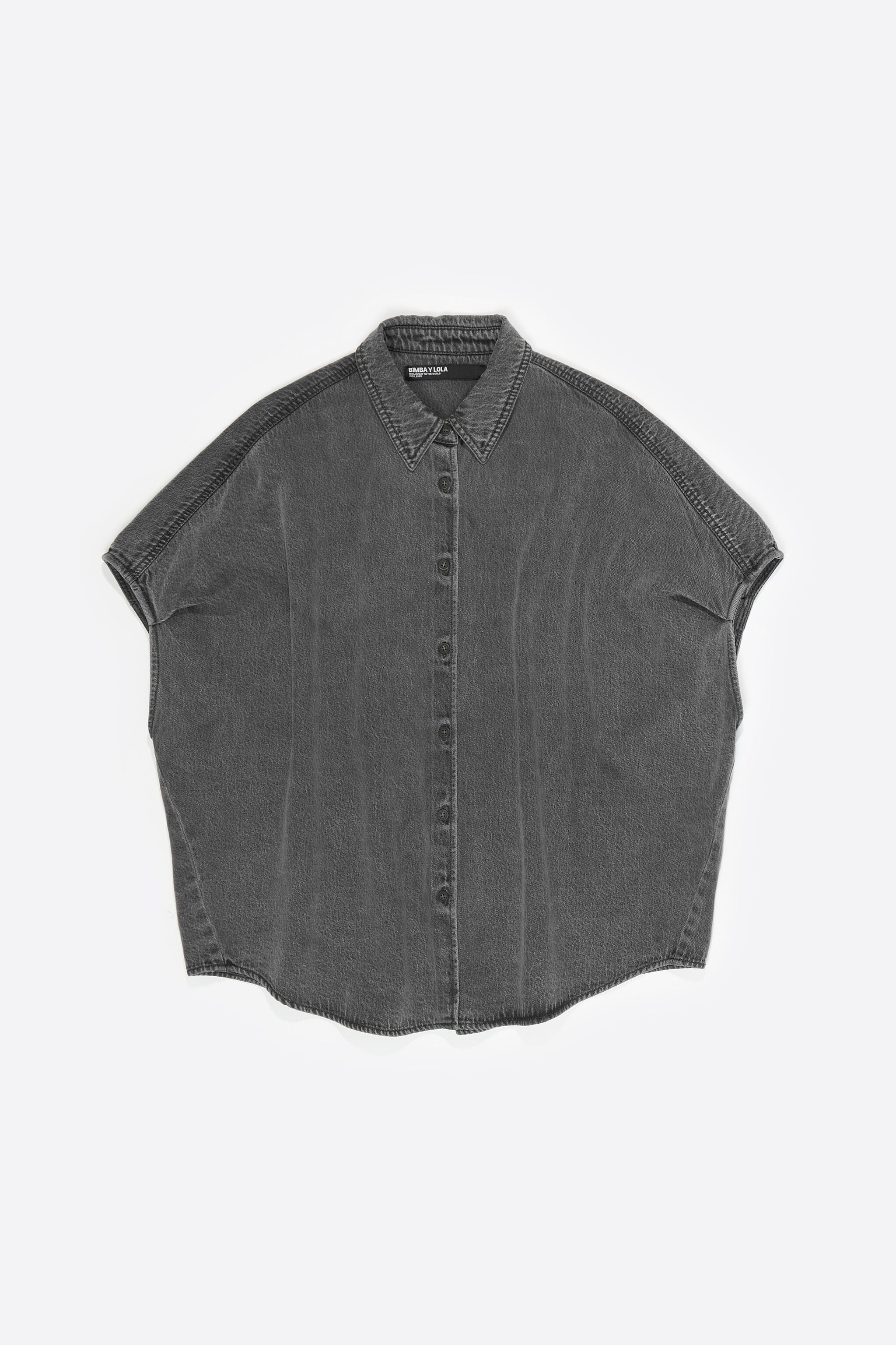 camisa capa em denim preto lavado