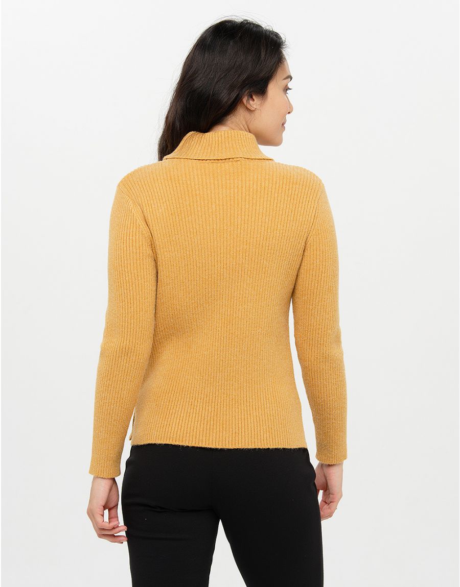 Pull jaune à col montant