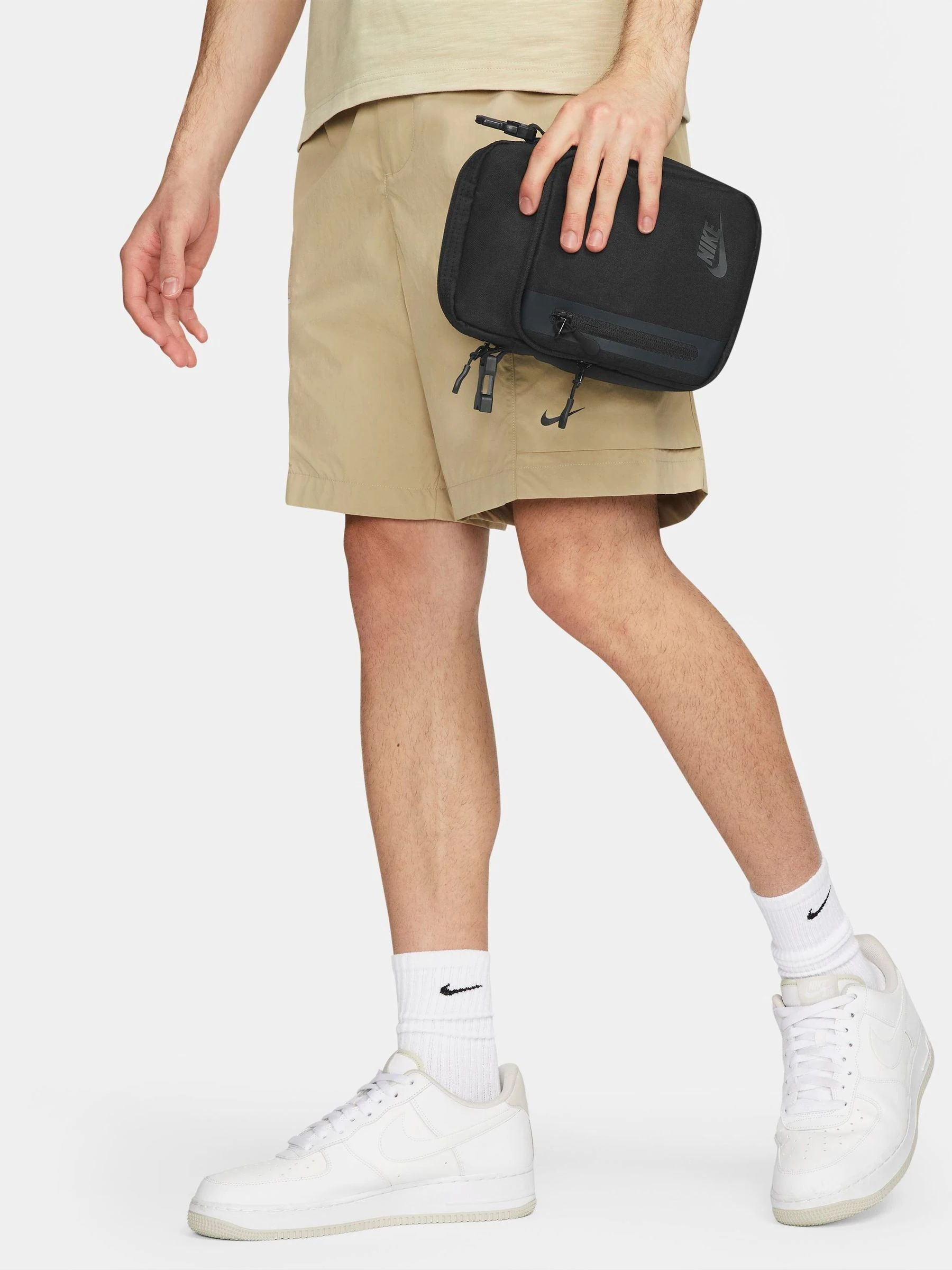 Nike Elemental Premium crossbodytas (4L)