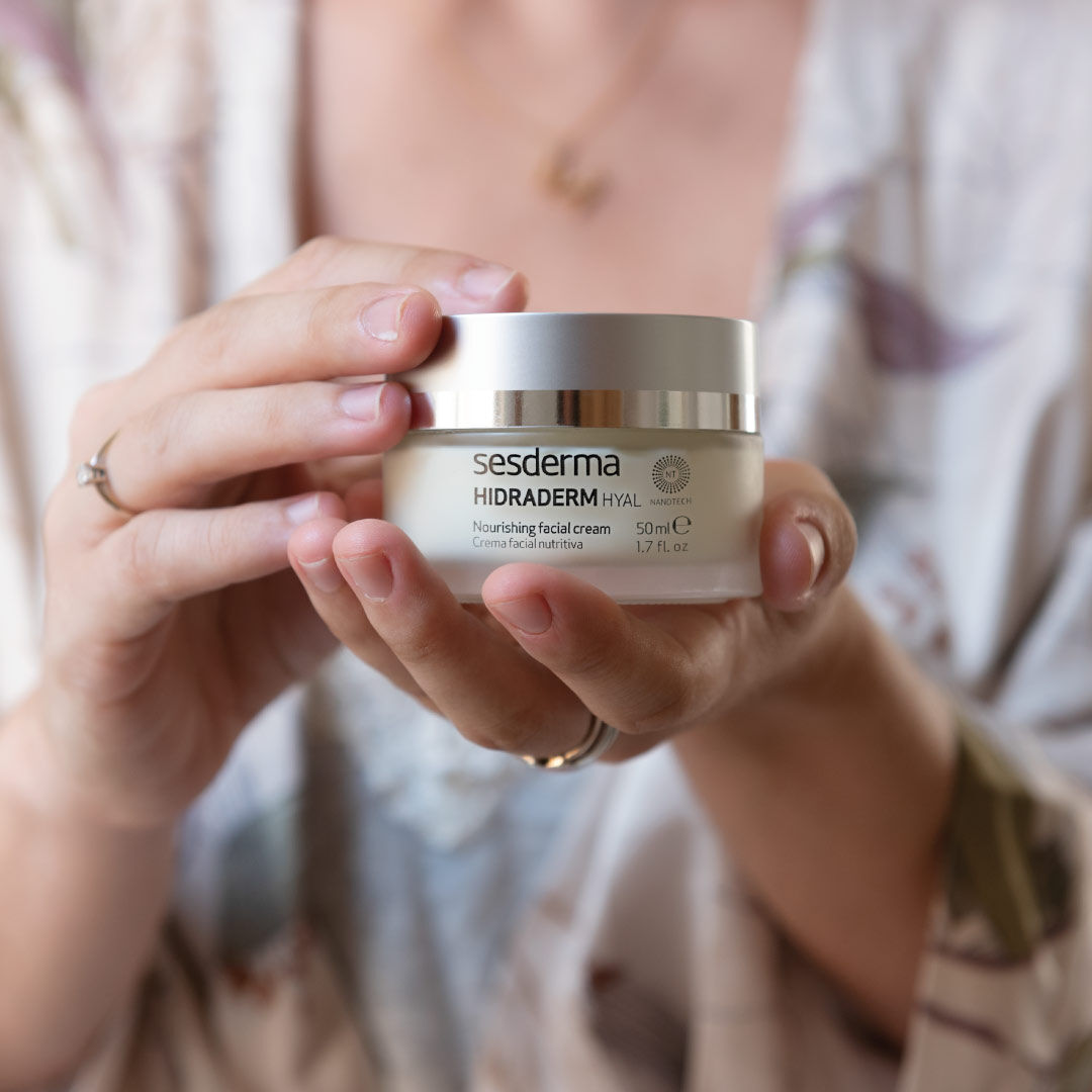 SESDERMA  Hidraderm Hyal Creme Facial Nutritivo - 50ml