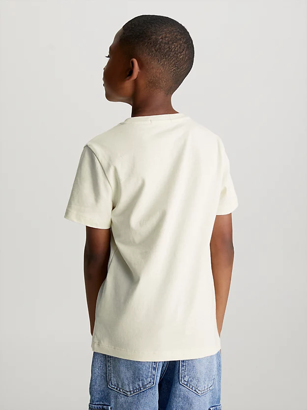 Camiseta com monograma