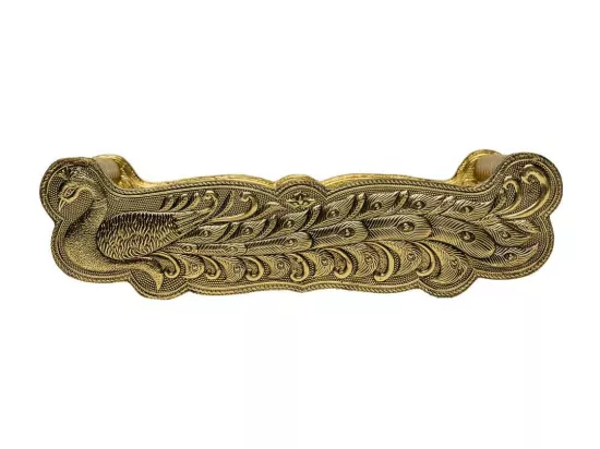 Plateau en métal repoussé doré 25x13x6h