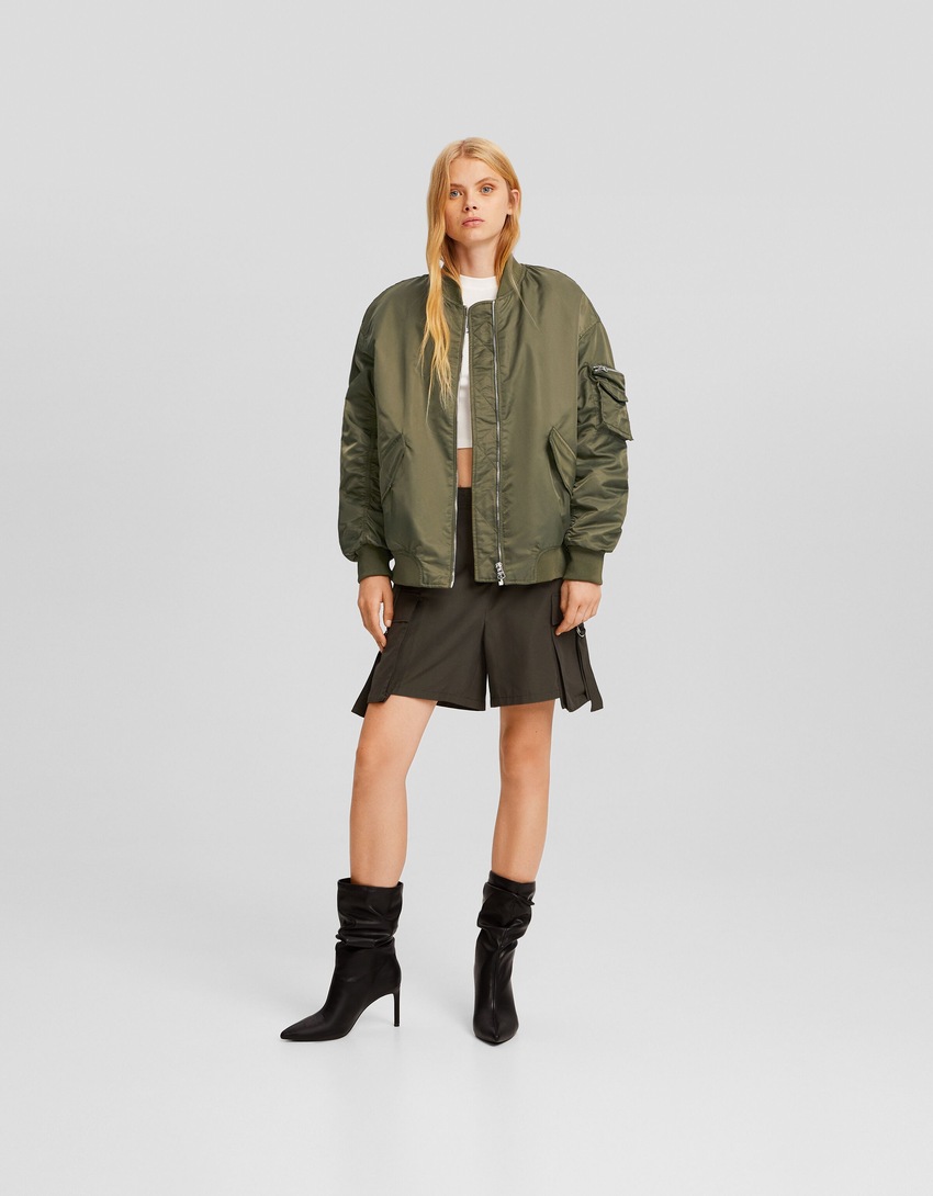 Jaqueta puffer estilo bomber em mistura de nylon