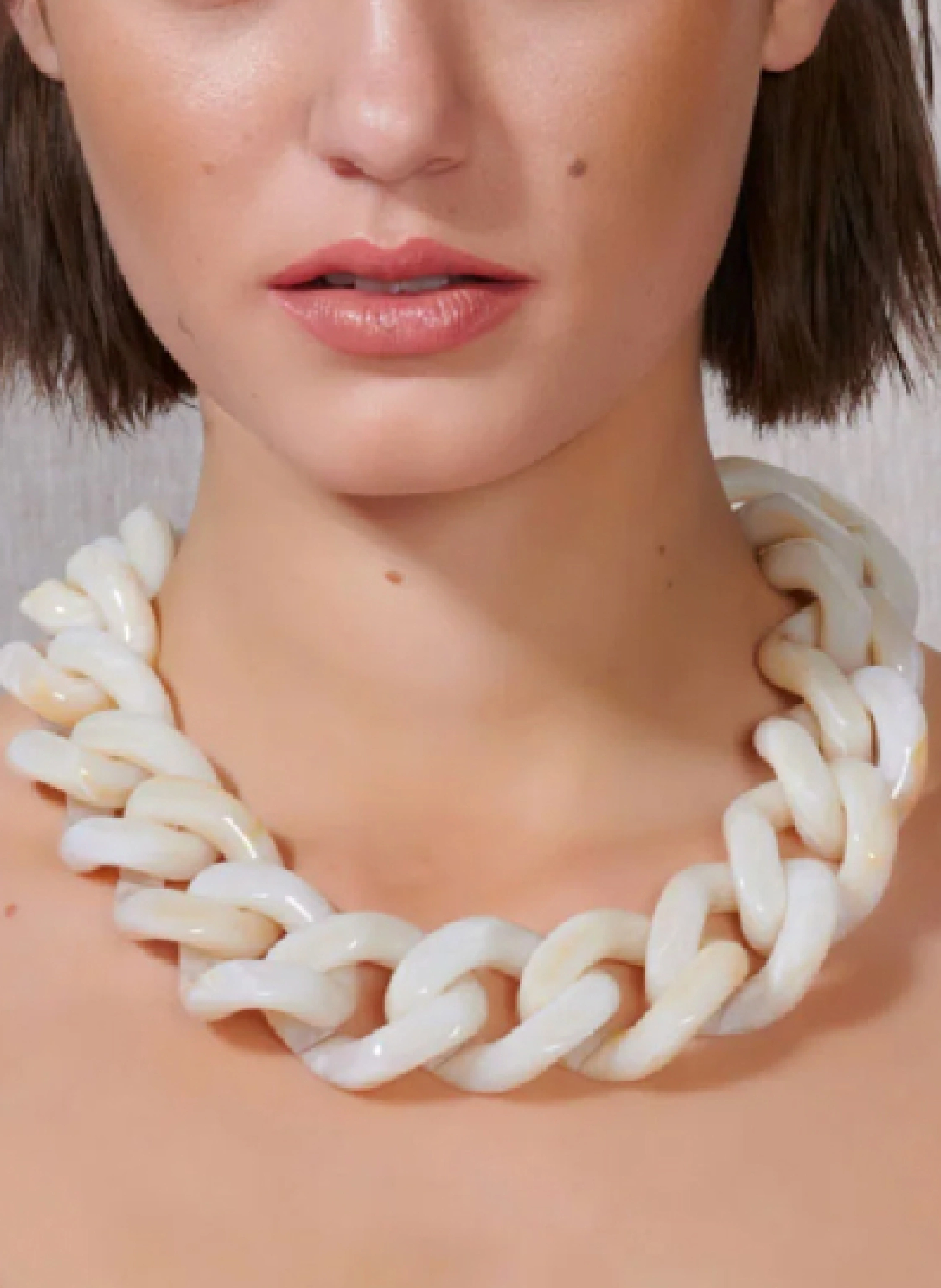 VANESSA BARONI Halskette FLAT CHAIN NECKLACE PEARL MARBLE by GLAMBOU