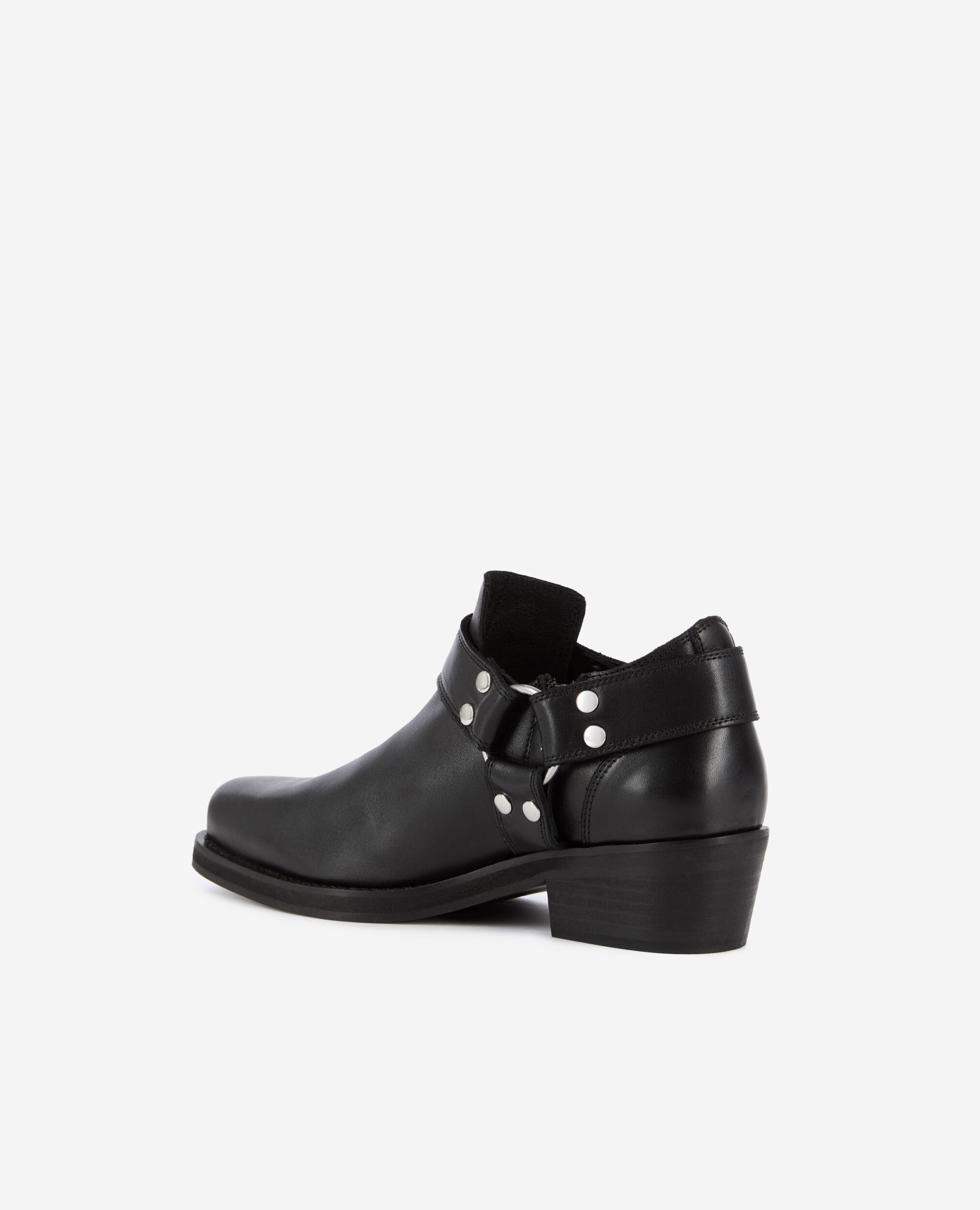 Bottines basses avec sangles en cuir noires