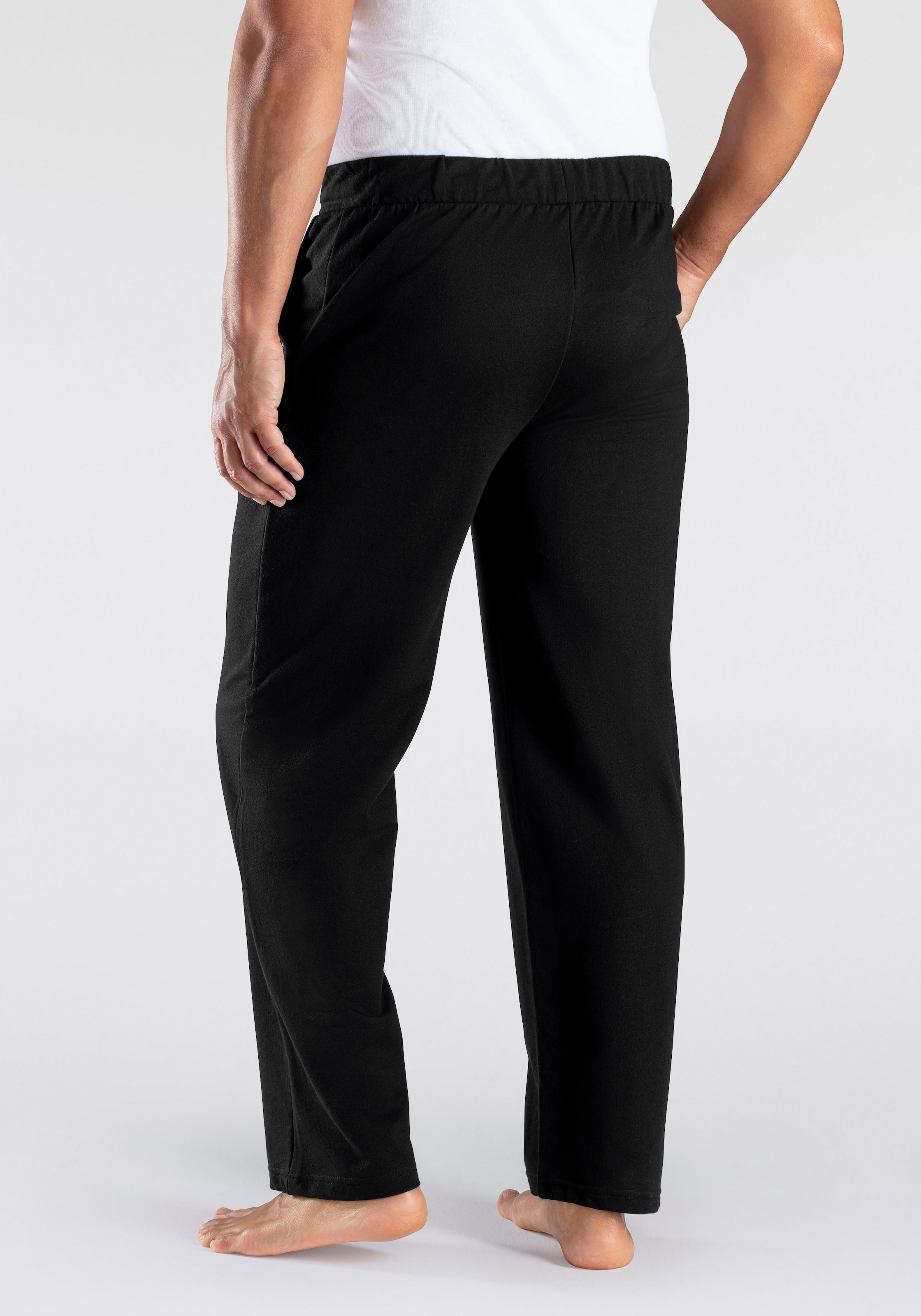 Bench. Loungewear Relaxhose  aus leichter Sweat-Qualität
