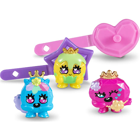 Pinky Promise Royal Carriage Surprise