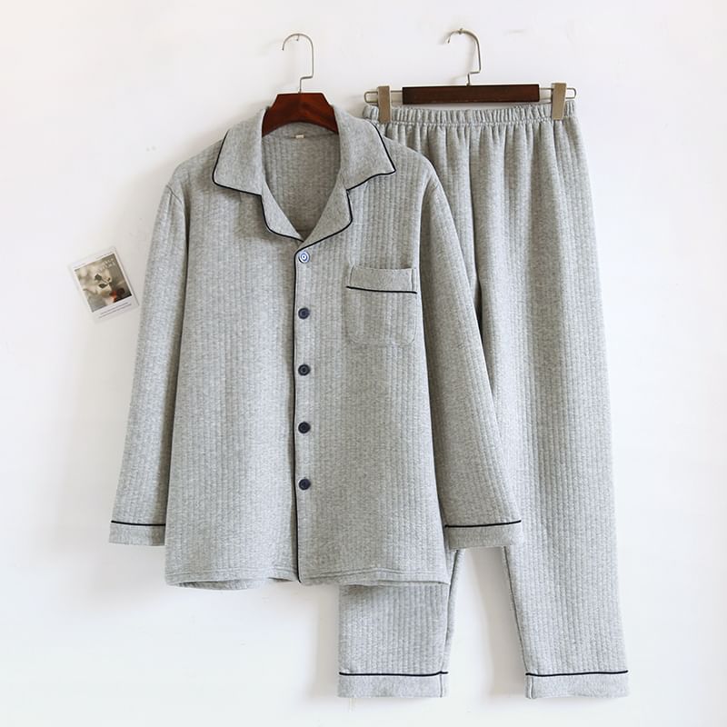Dogini - Pyjamaset: effen top met lange mouwen en knoopjes + broek