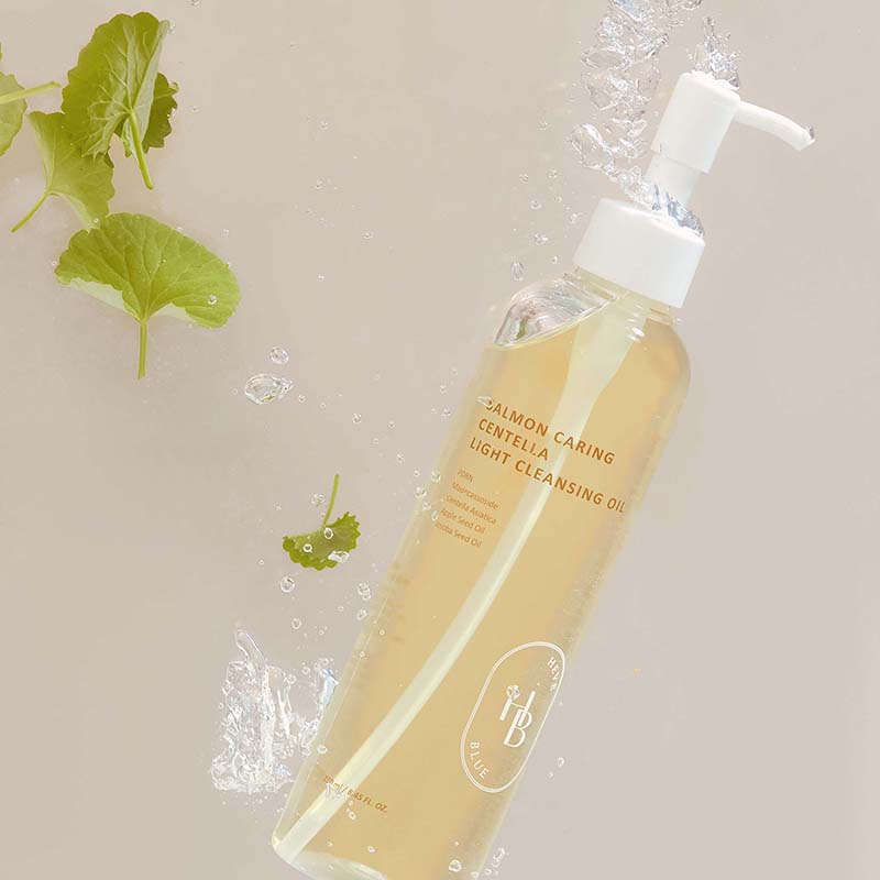 Salmon Caring Centella Light Cleansing Oil