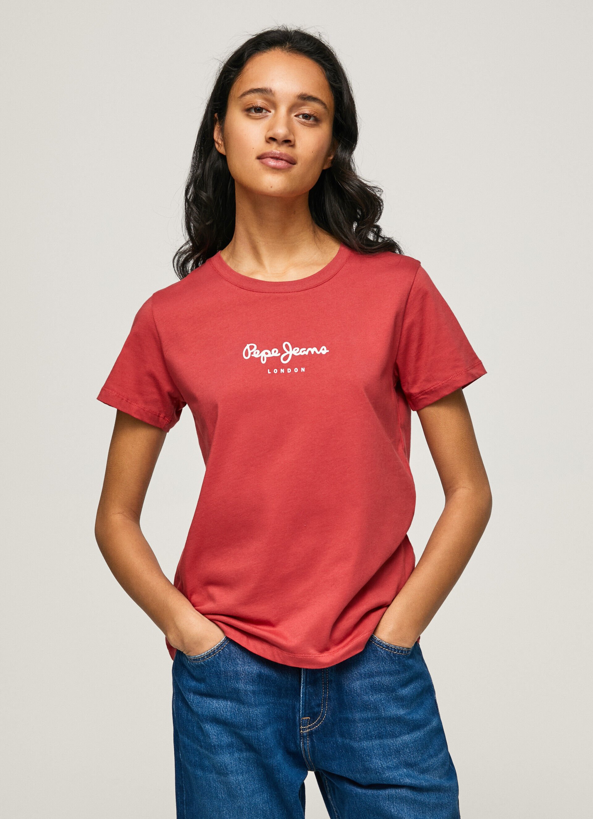 CAMISETA ESTAMPADA - vermelho estúdio
